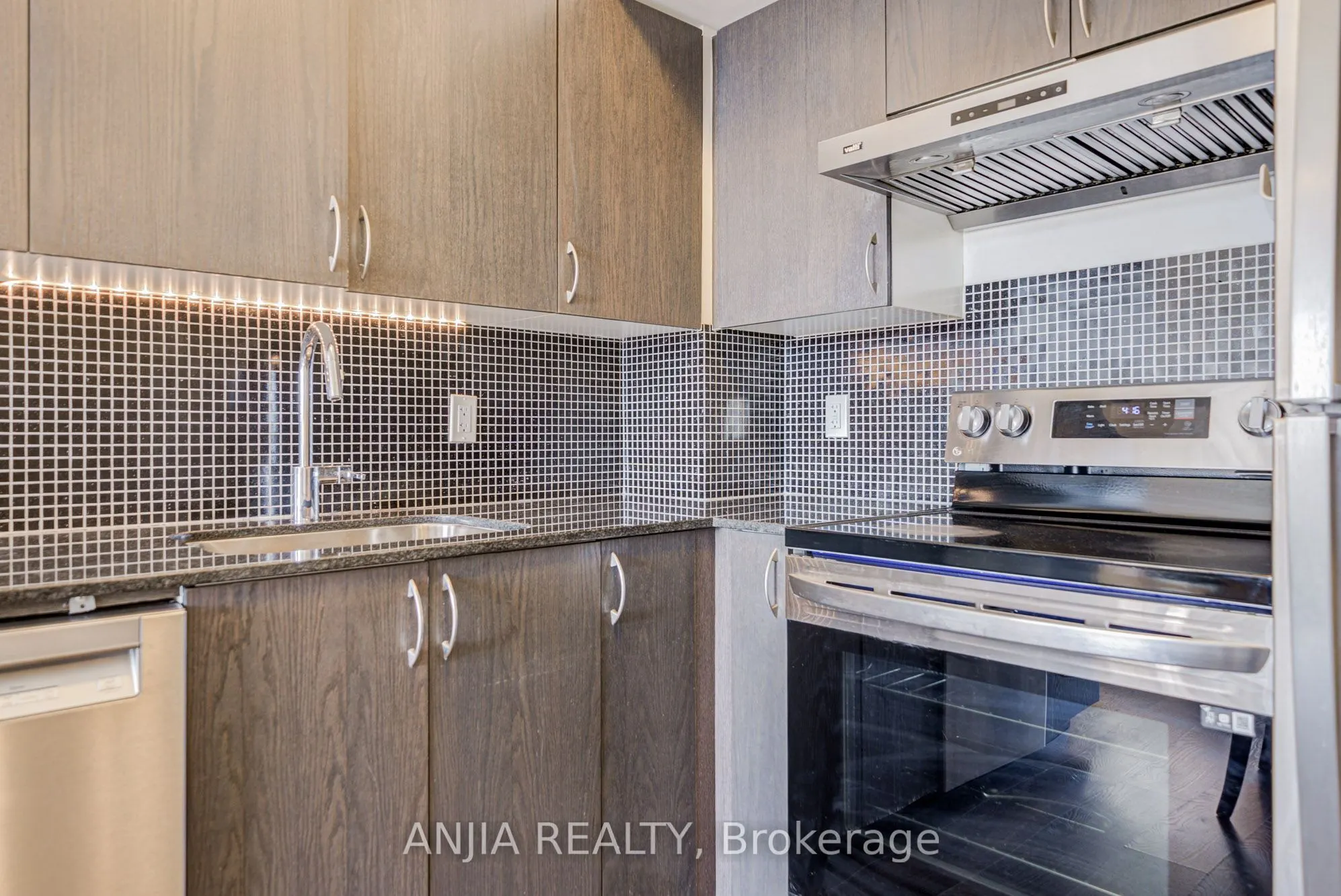 9560 Markham Road, #810