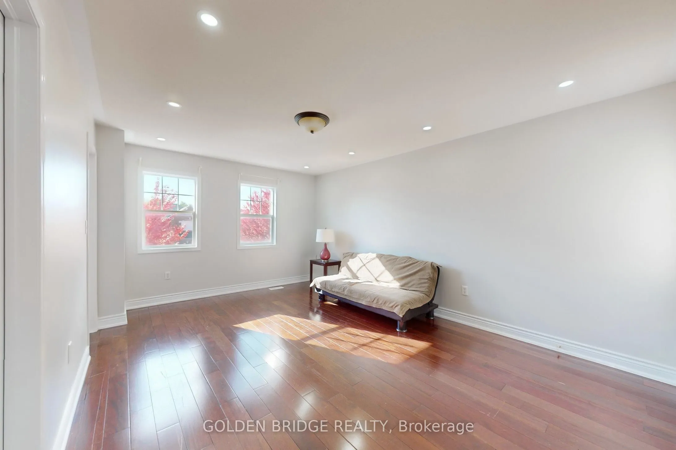 158 Worthington Avenue