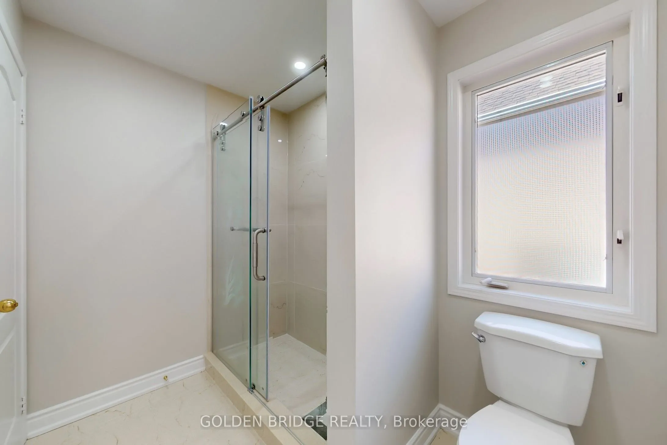 158 Worthington Avenue