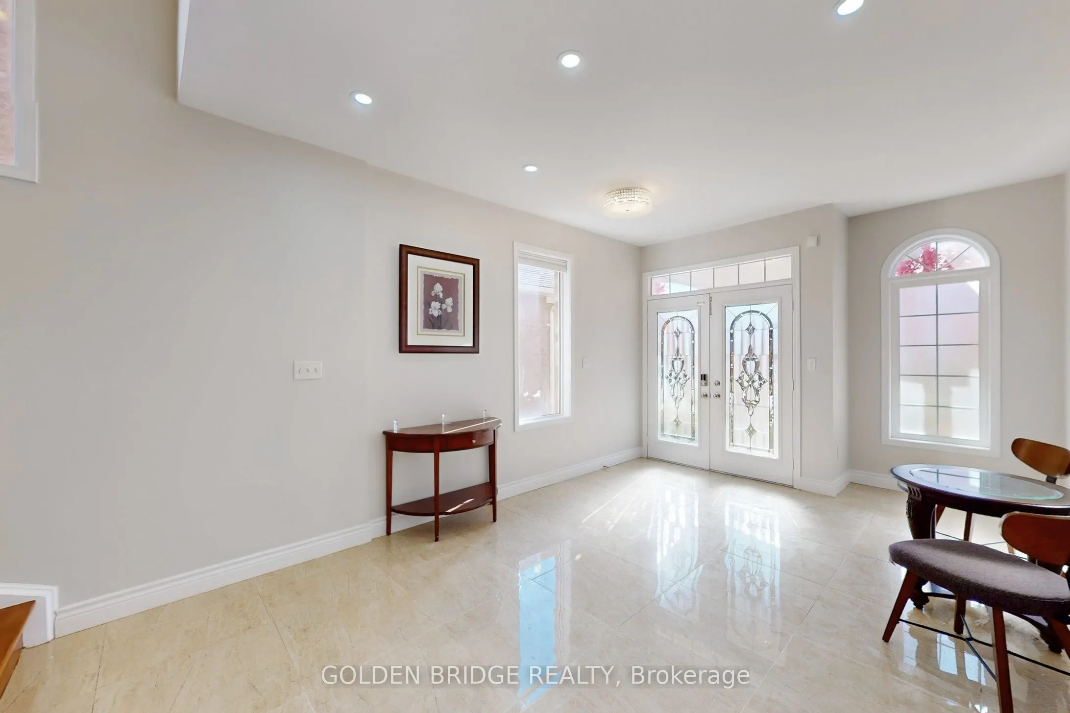158 Worthington Avenue