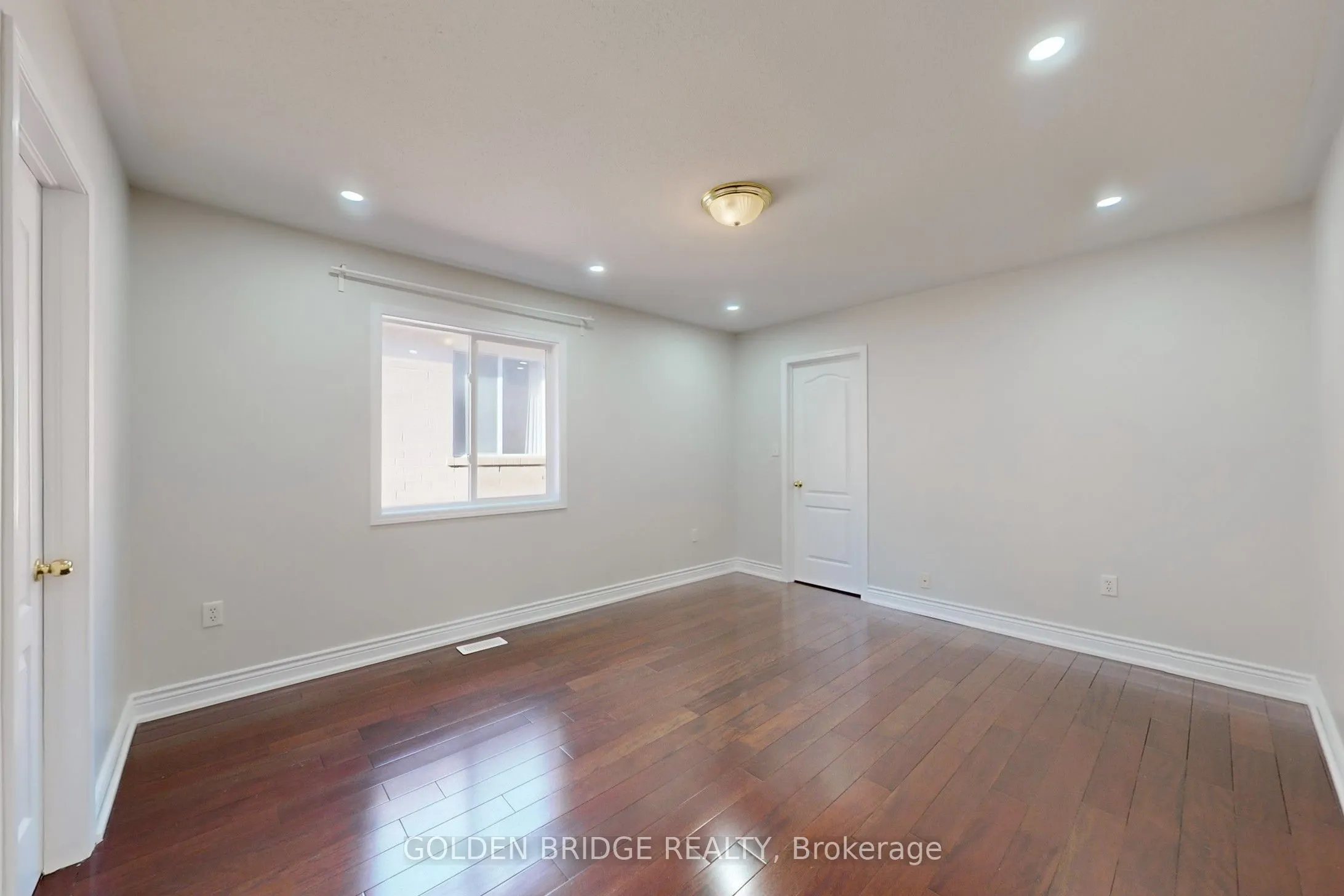 158 Worthington Avenue