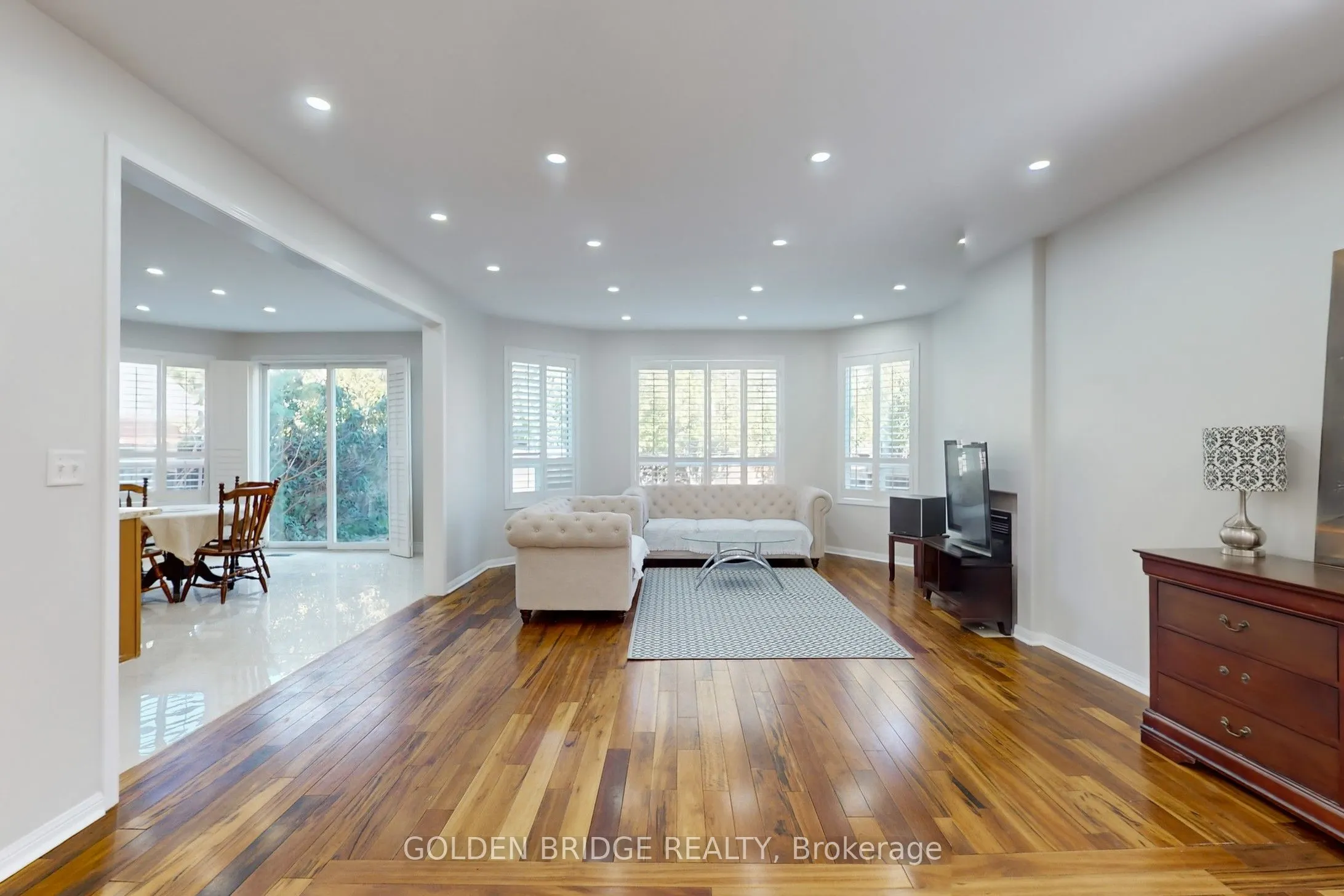 158 Worthington Avenue