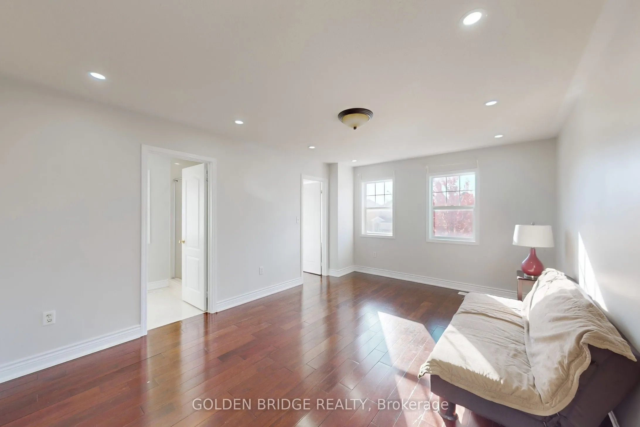 158 Worthington Avenue