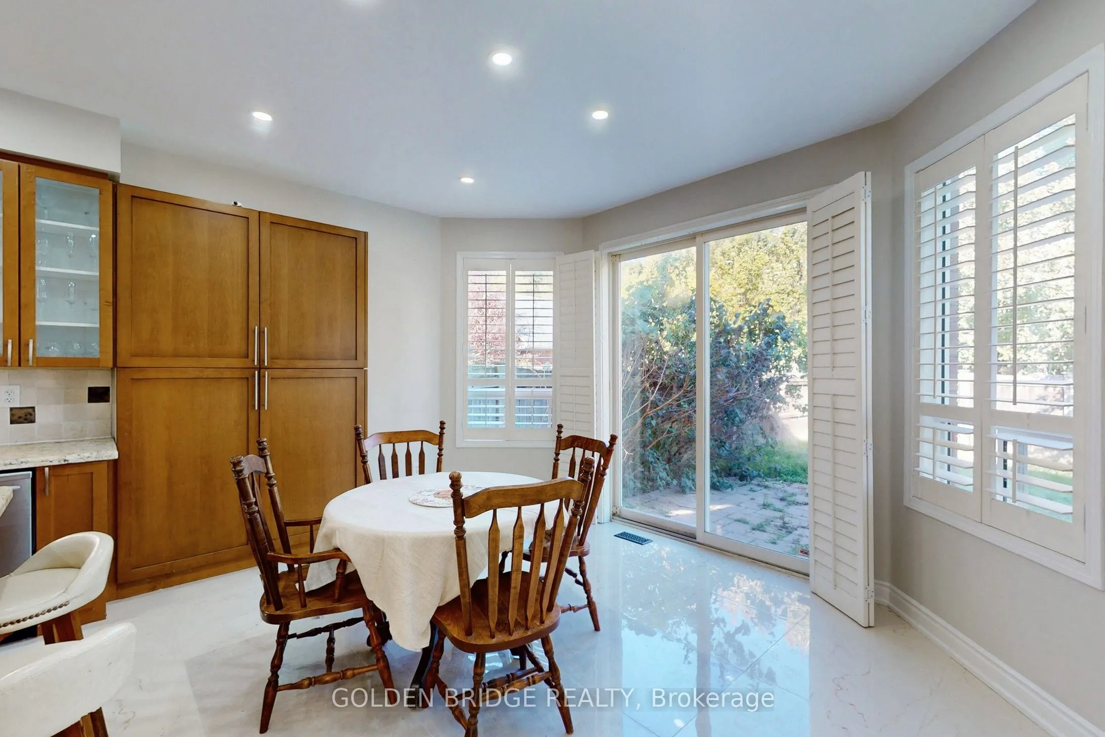 158 Worthington Avenue