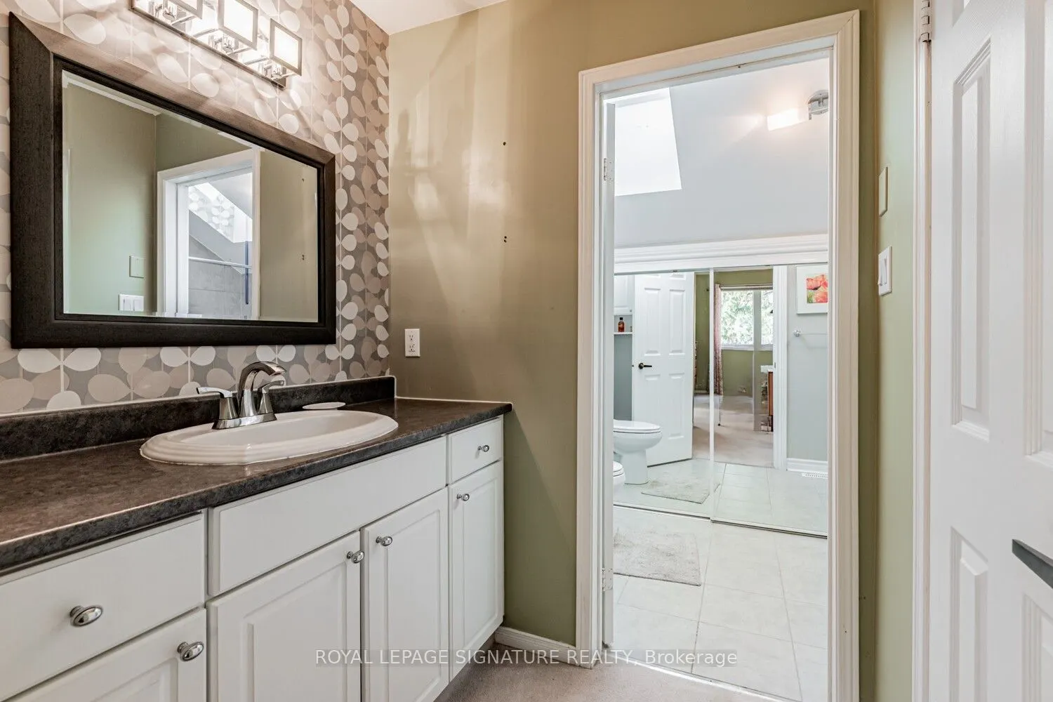 25 Riverview Road, #18