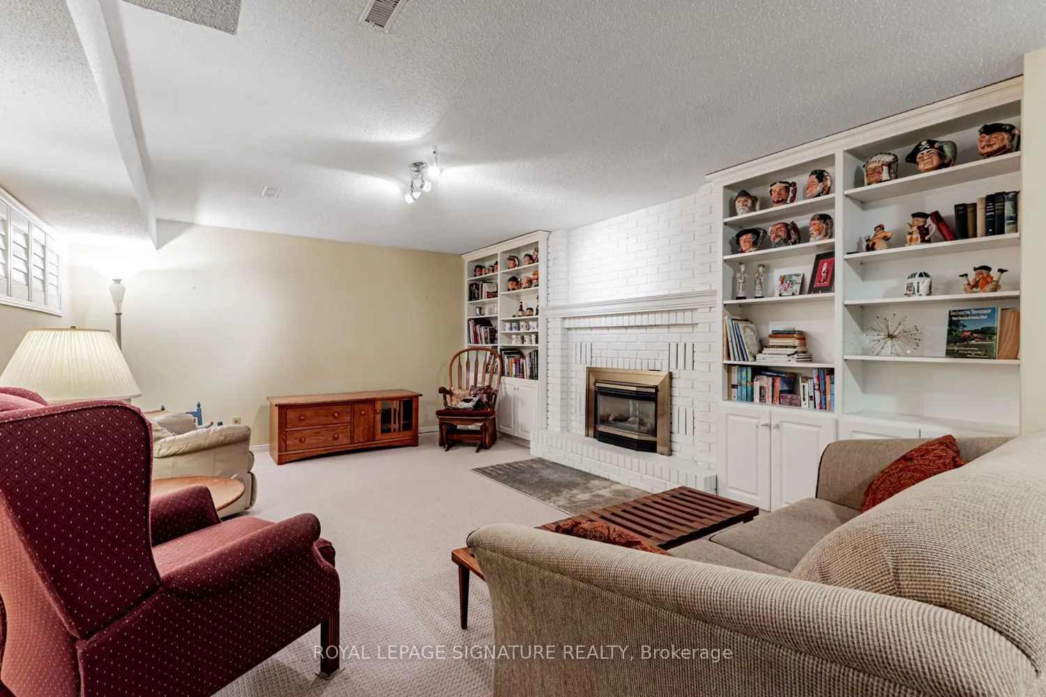 25 Riverview Road, #18