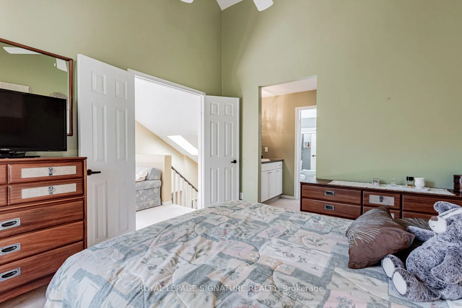 25 Riverview Road, #18