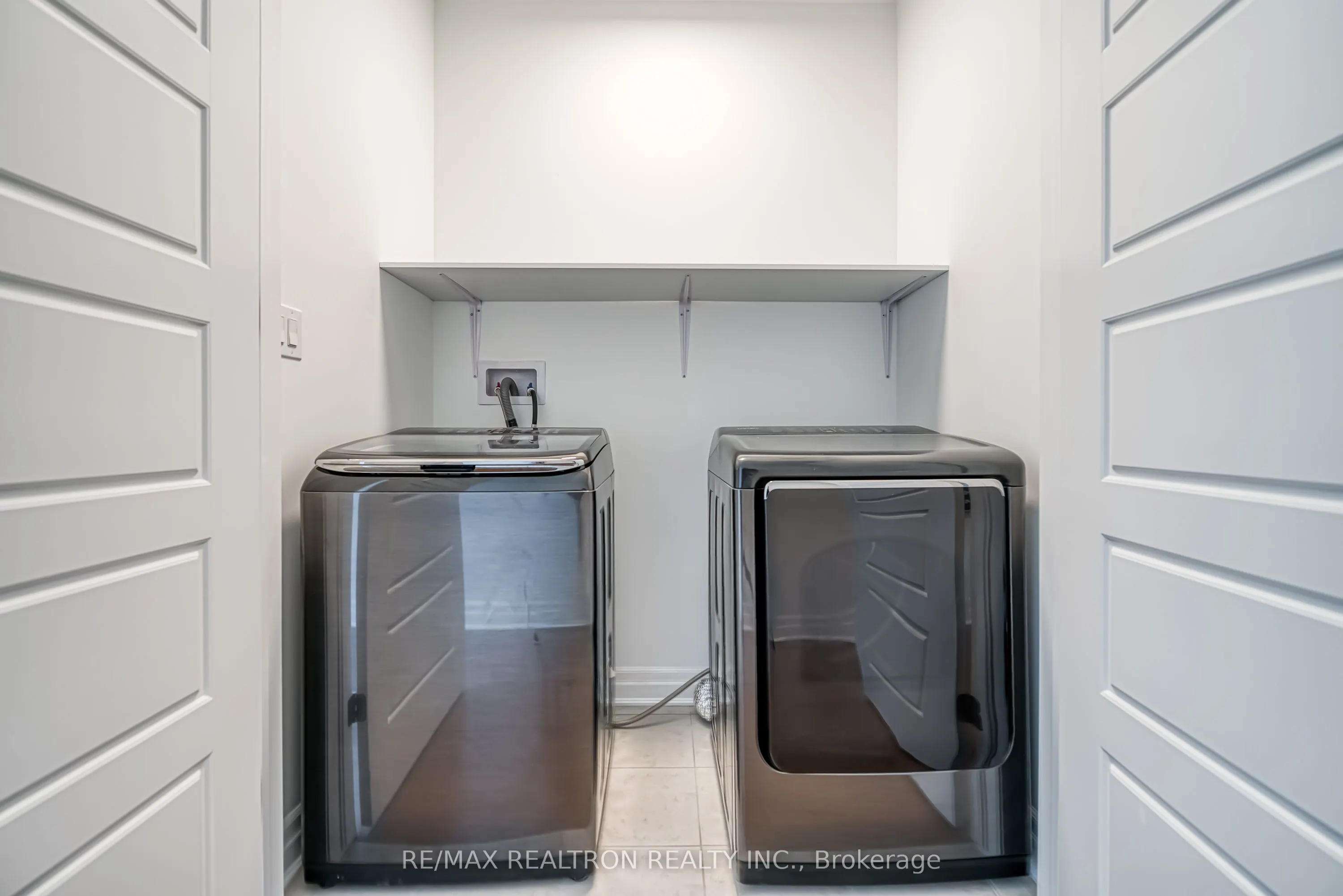 63 Greenridge Crescent