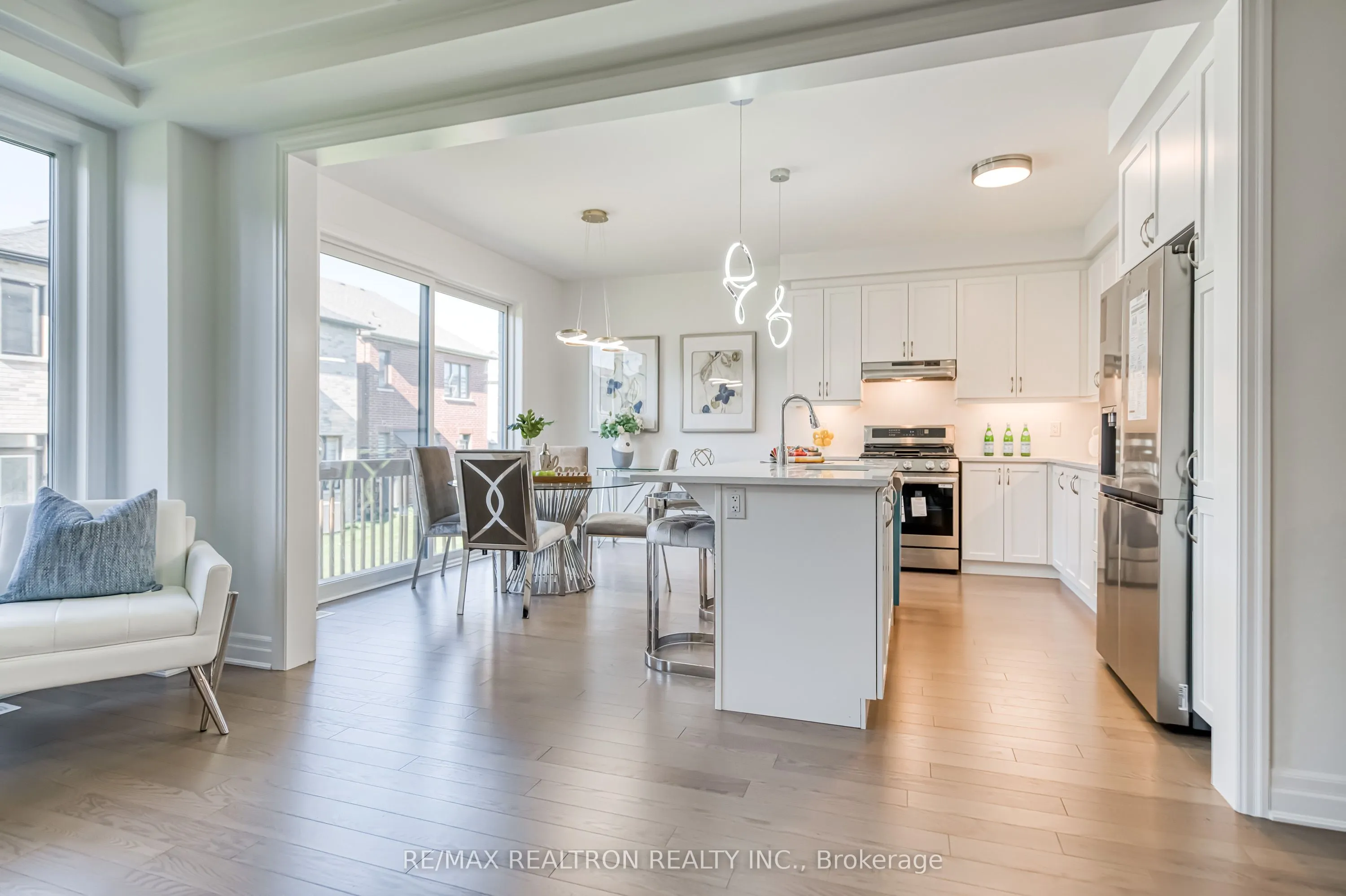 63 Greenridge Crescent