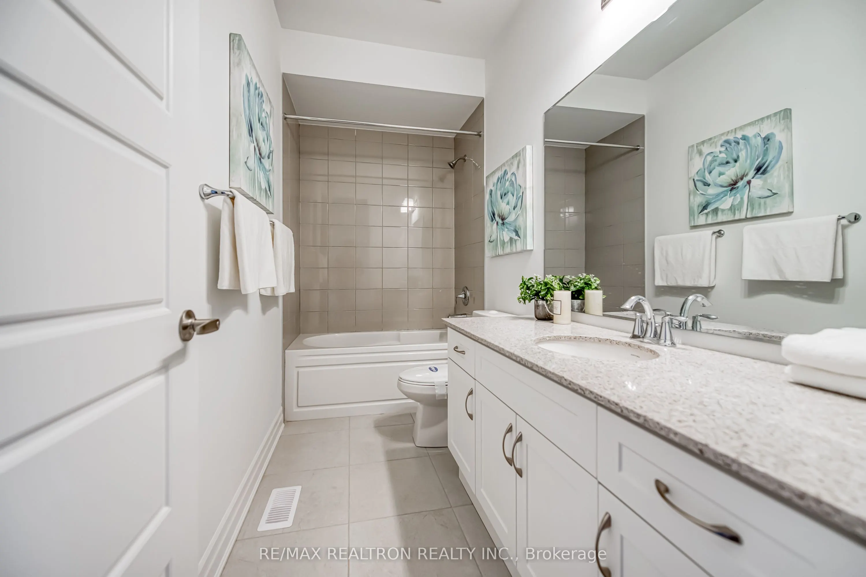 63 Greenridge Crescent