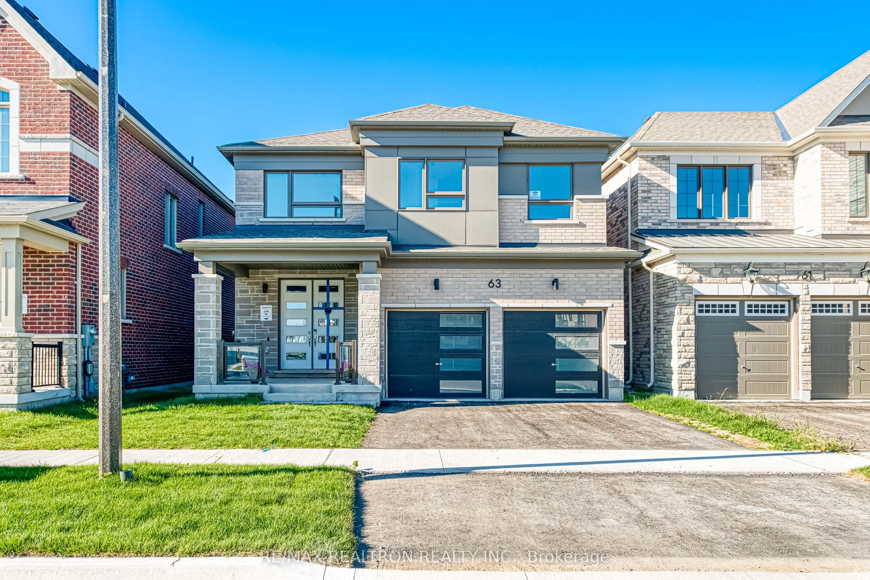 63 Greenridge Crescent