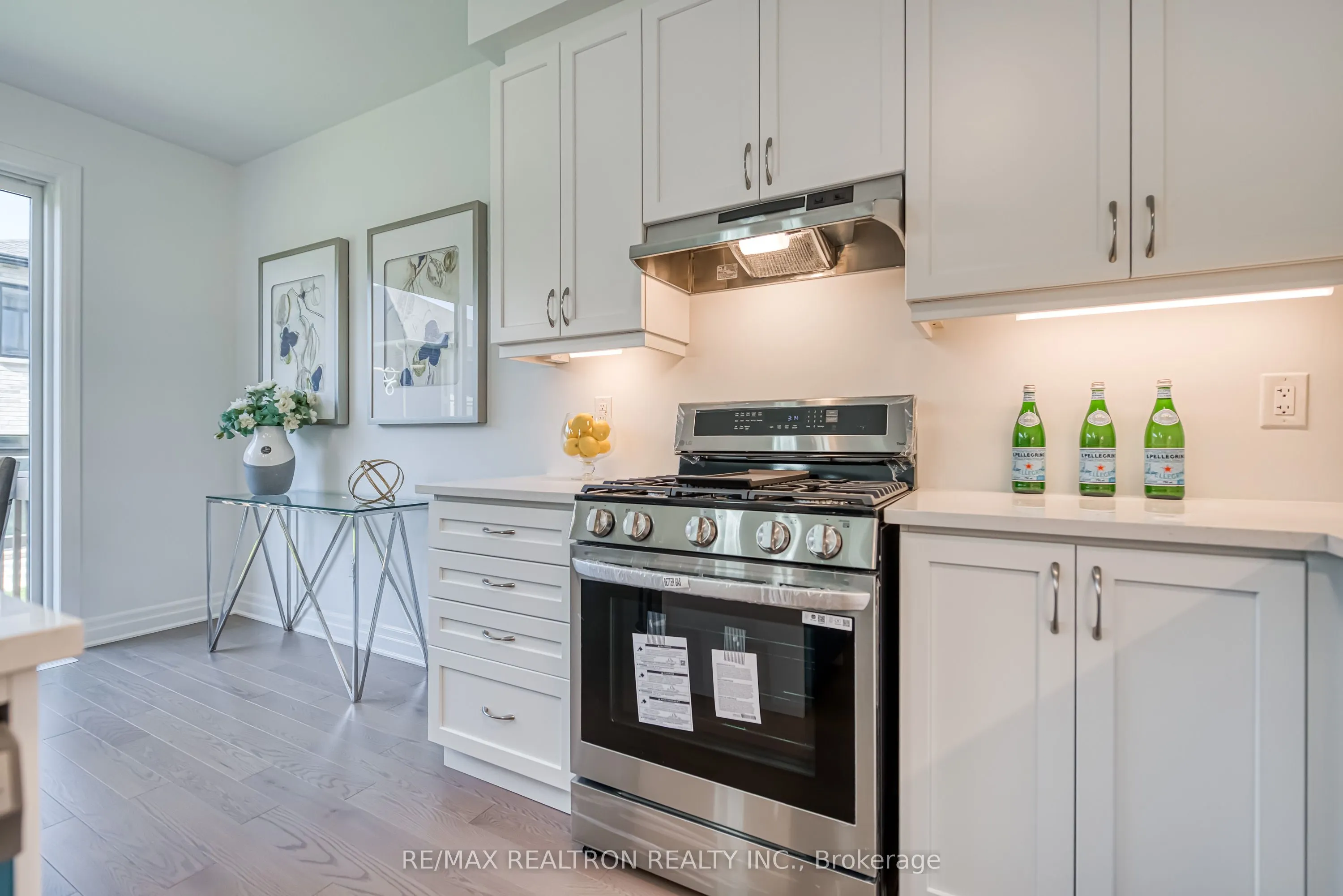 63 Greenridge Crescent