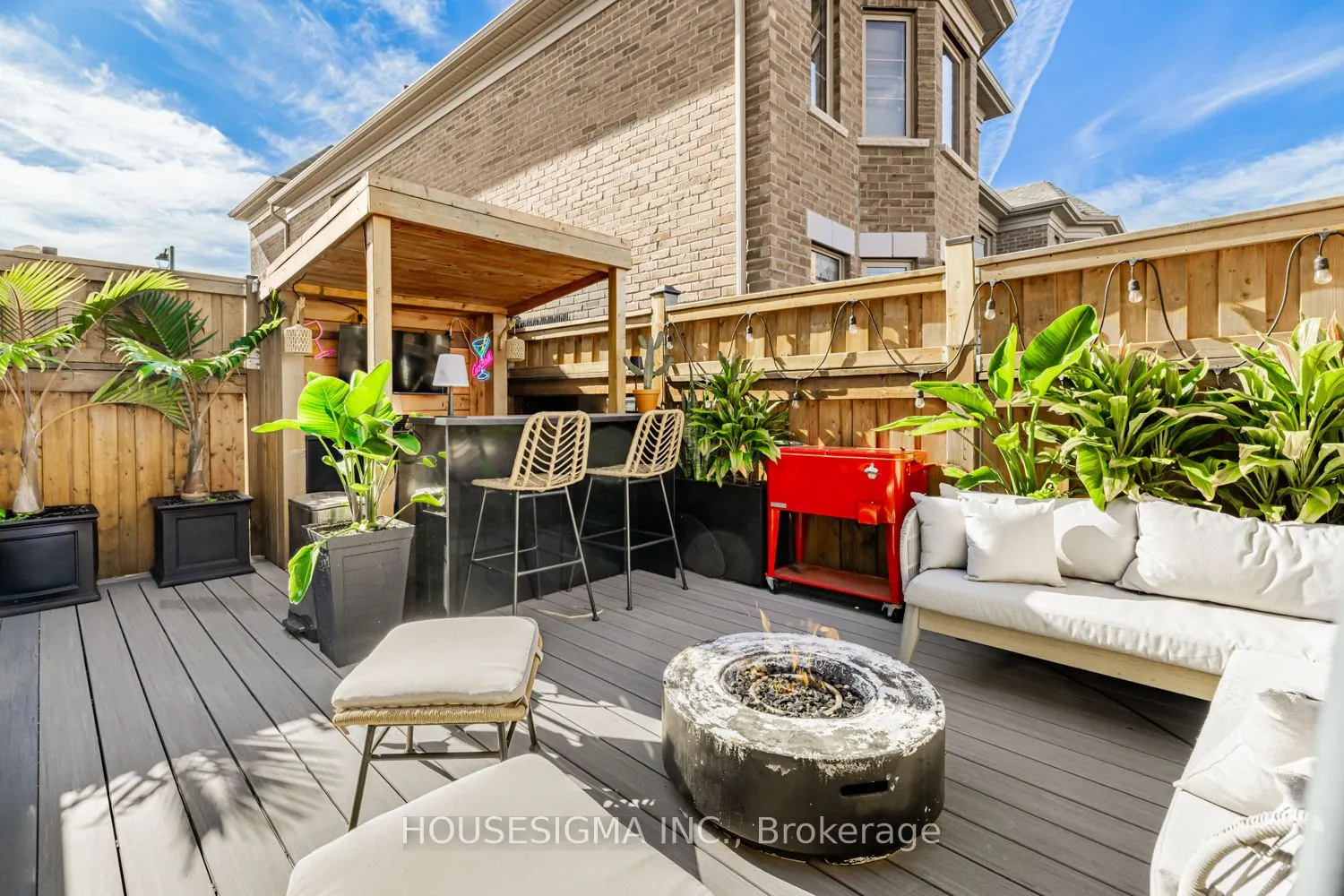 46 Vedette Way