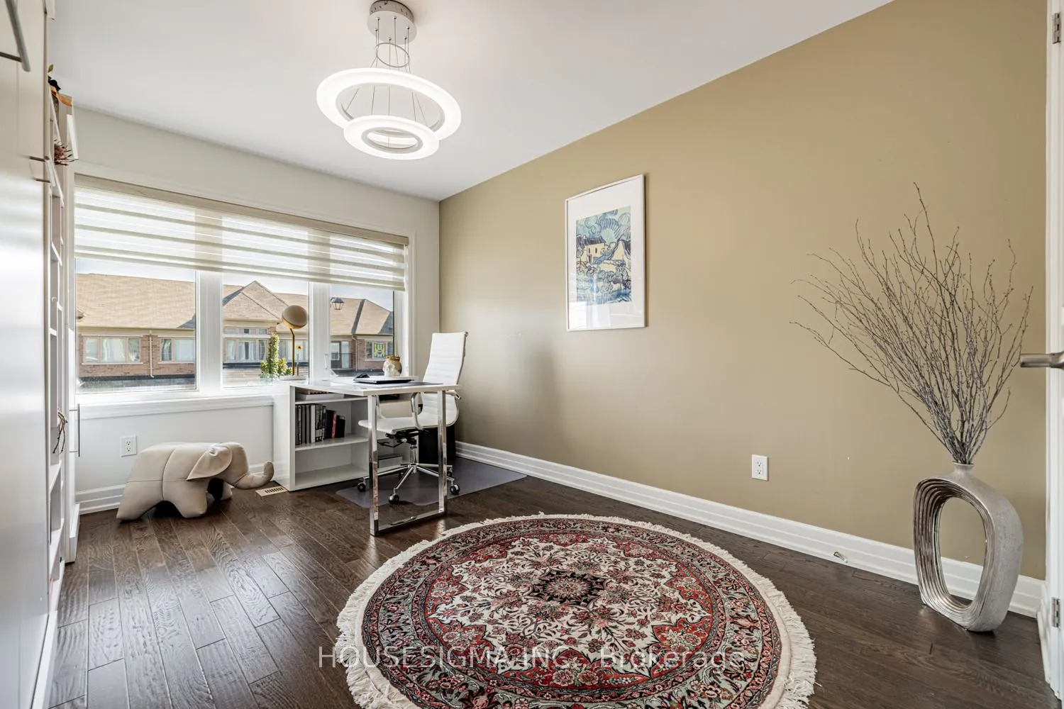 46 Vedette Way