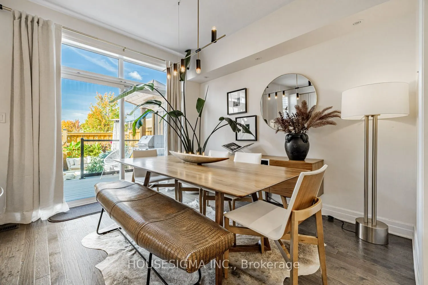 46 Vedette Way