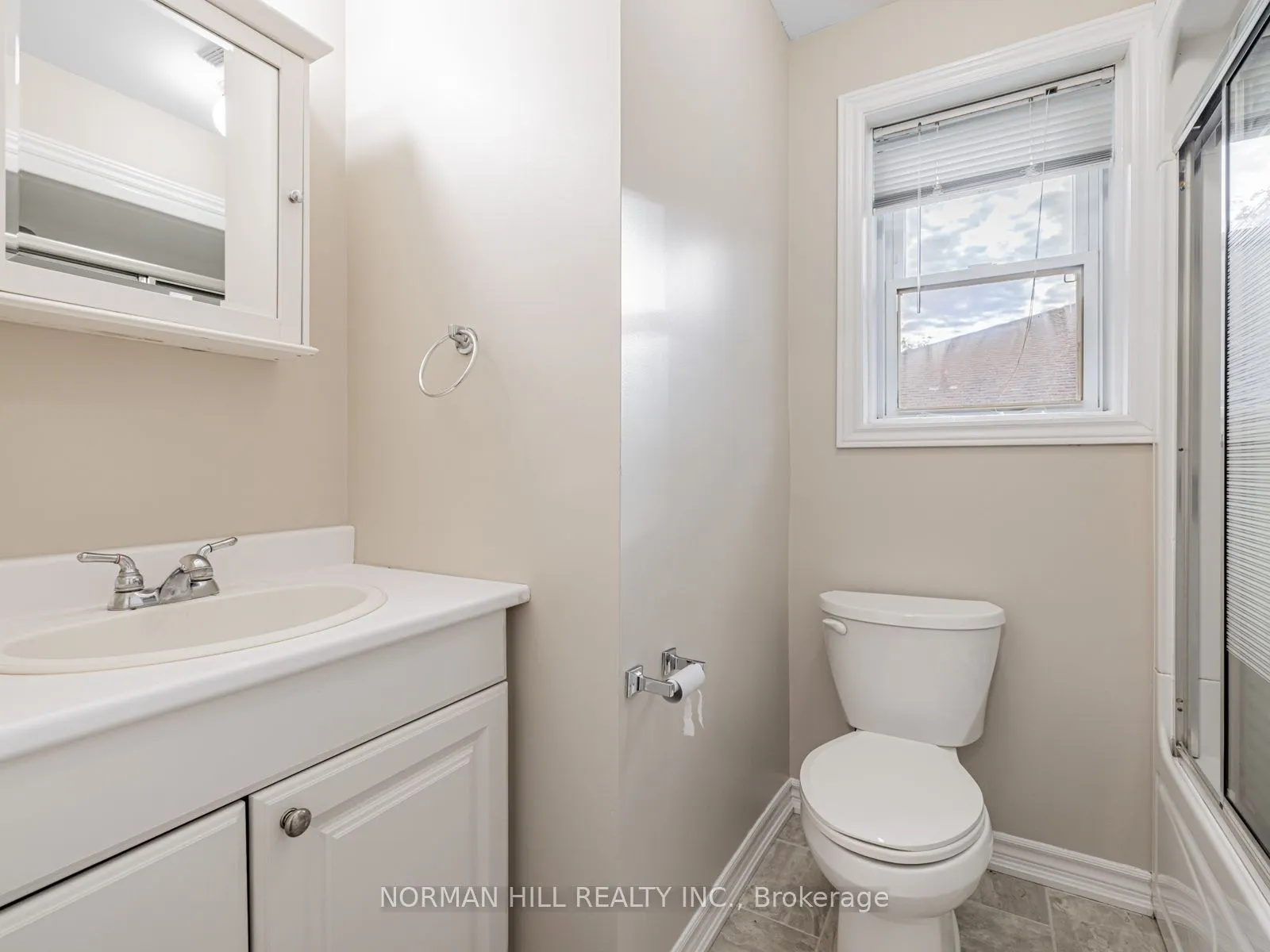 41 Newbury Drive, #Main Floor