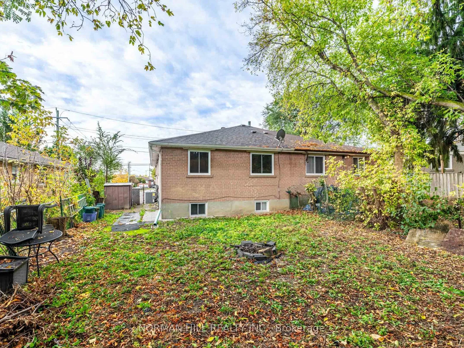 41 Newbury Drive, #Main Floor