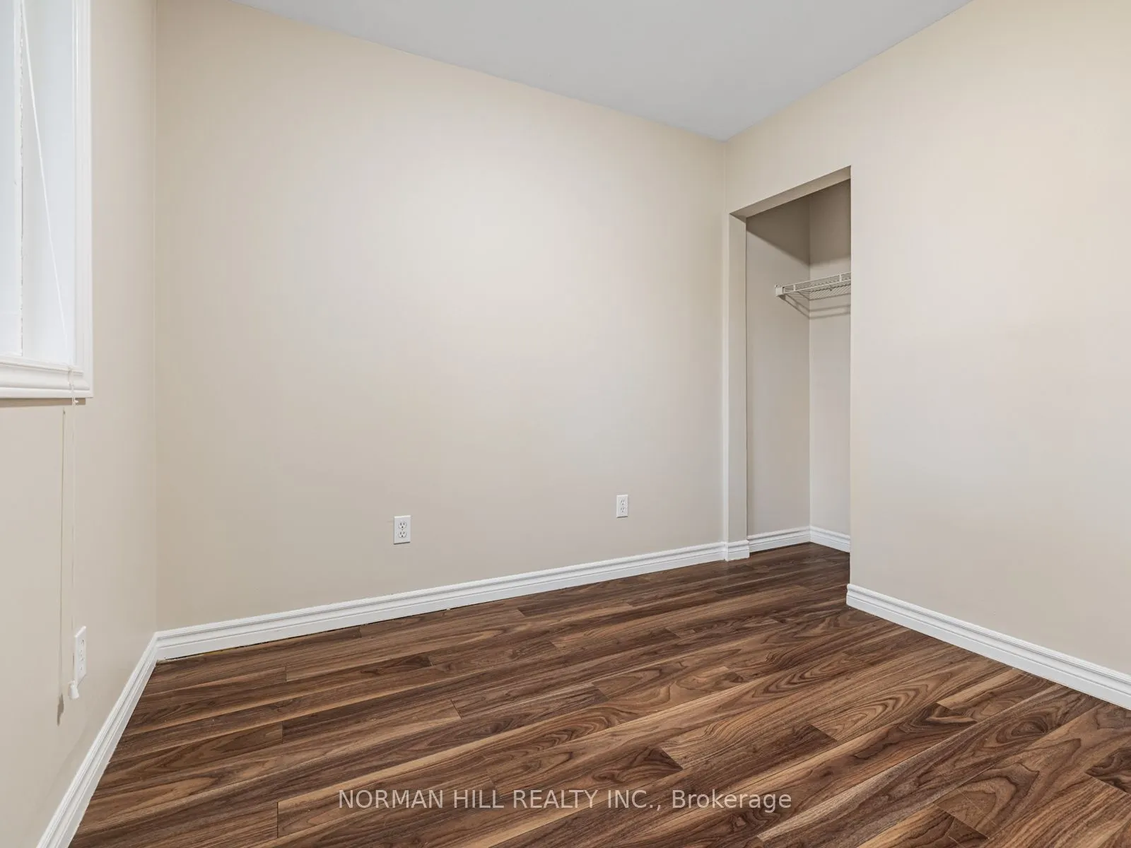 41 Newbury Drive, #Main Floor