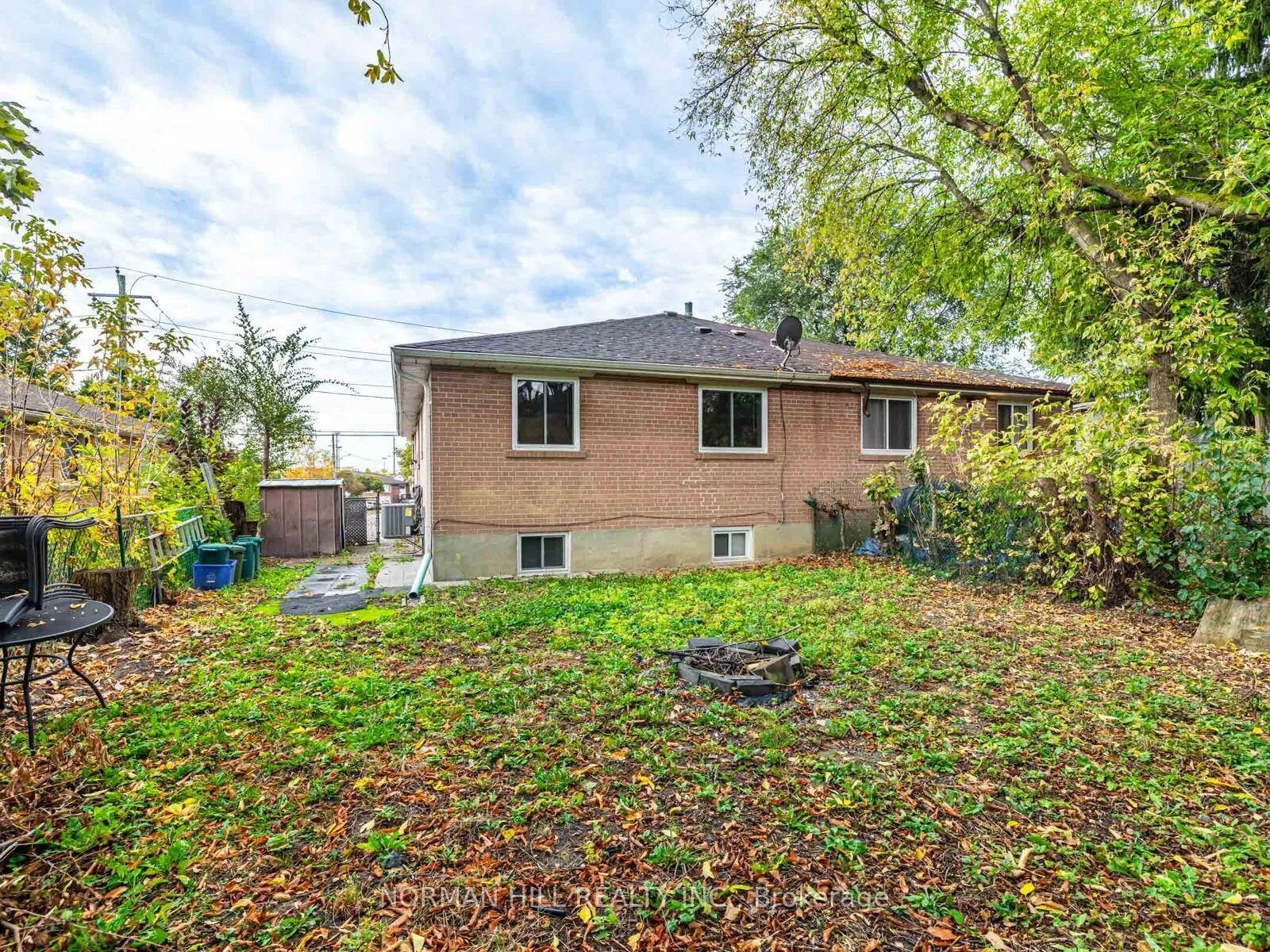 41 Newbury Drive, #Main Floor