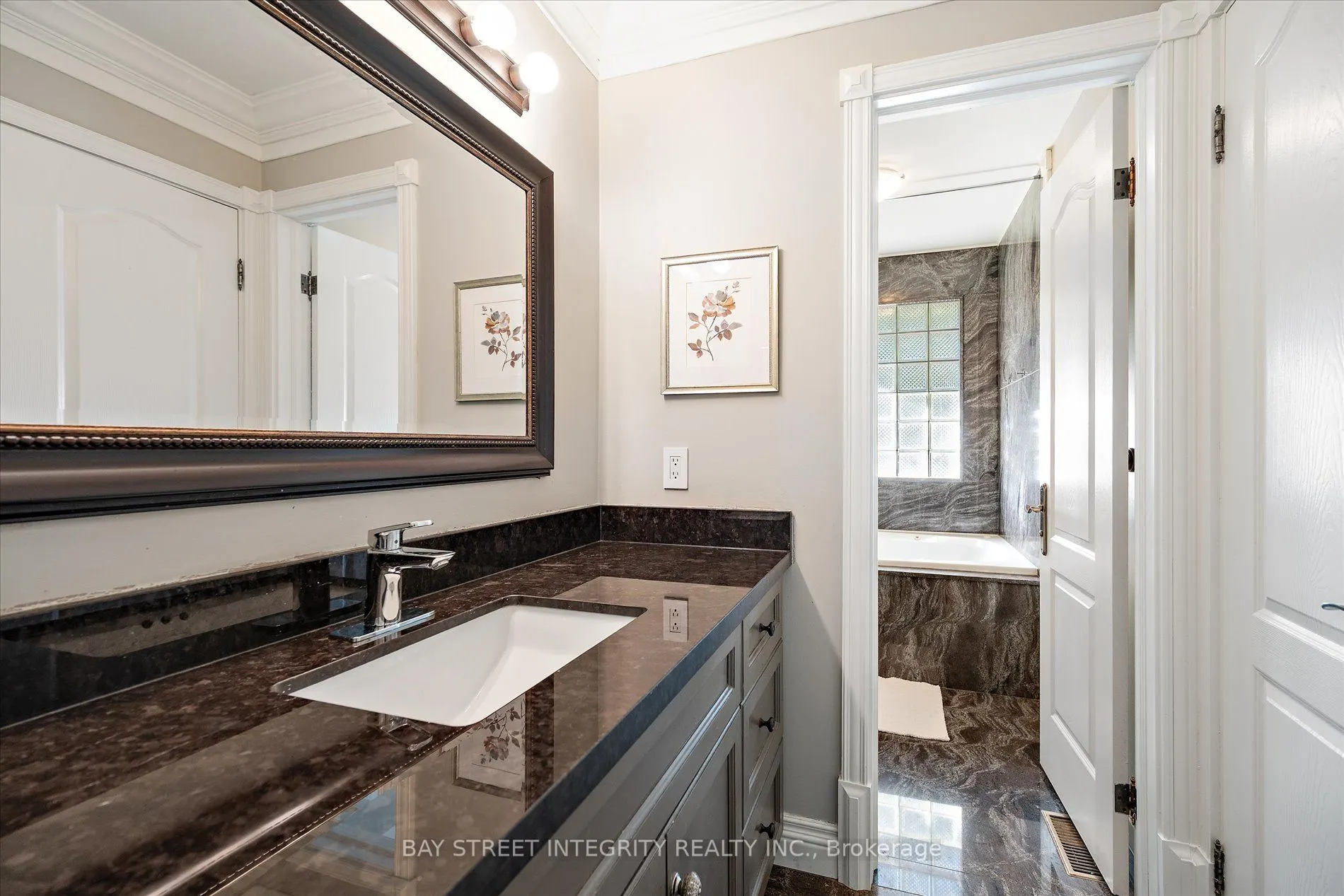 128 Park Crescent
