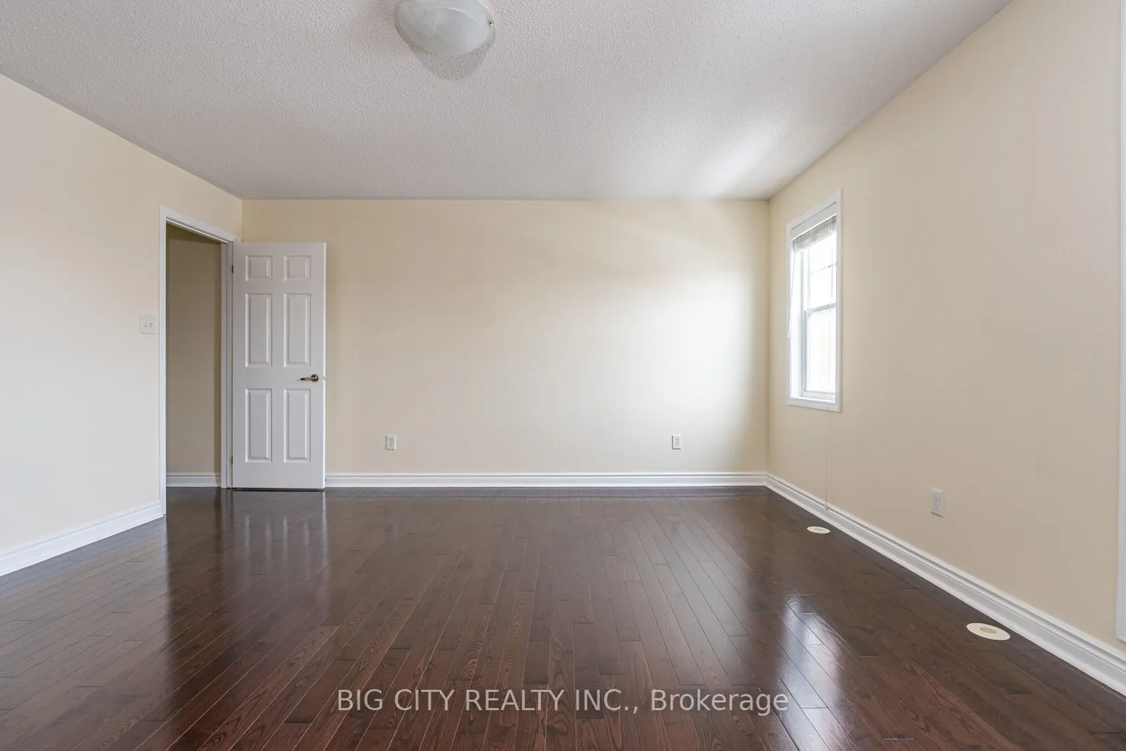 2756 Bur Oak Avenue, #1