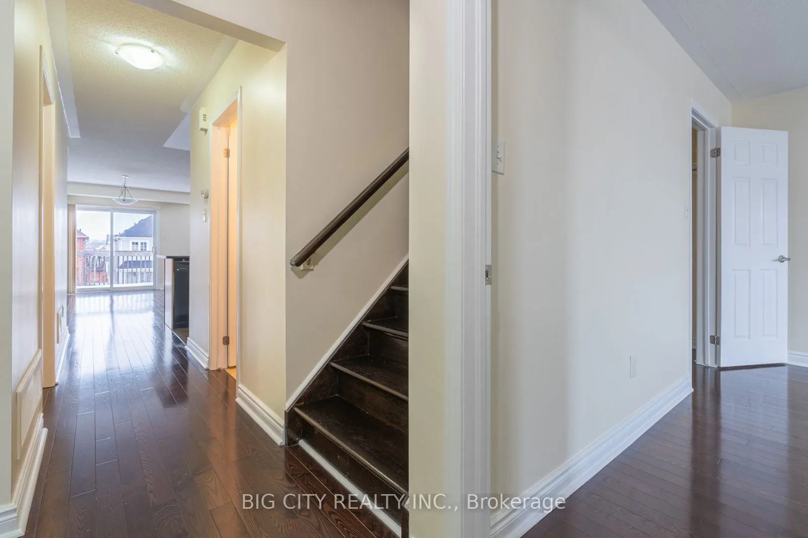 2756 Bur Oak Avenue, #1