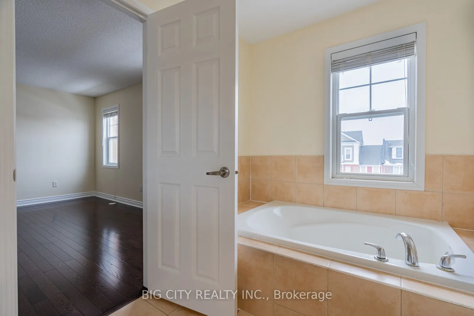 2756 Bur Oak Avenue, #1