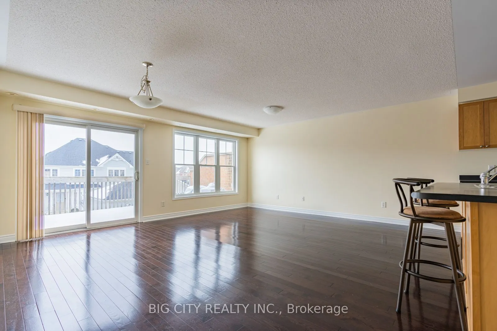 2756 Bur Oak Avenue, #1