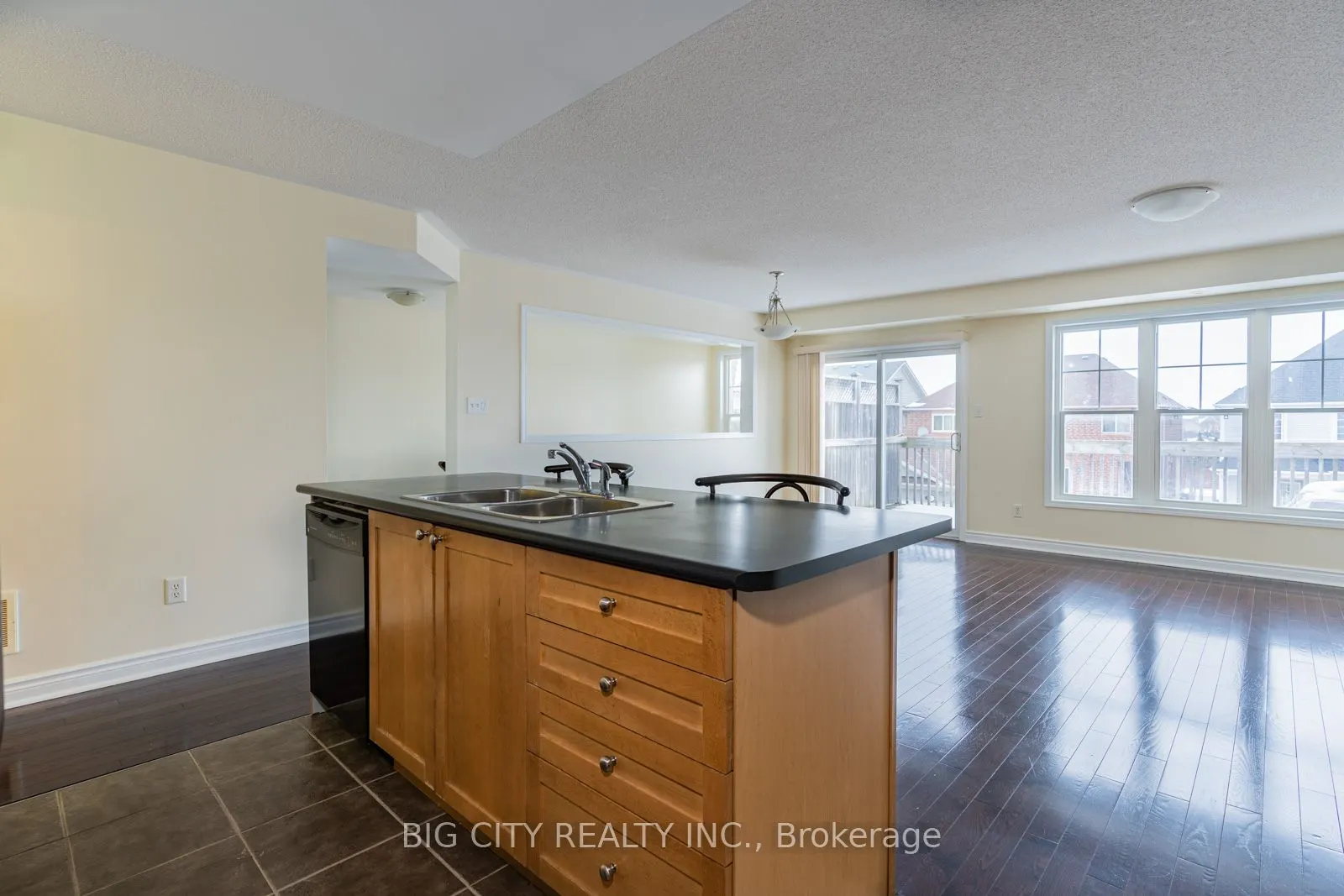 2756 Bur Oak Avenue, #1