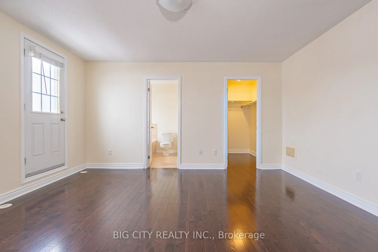 2756 Bur Oak Avenue, #1