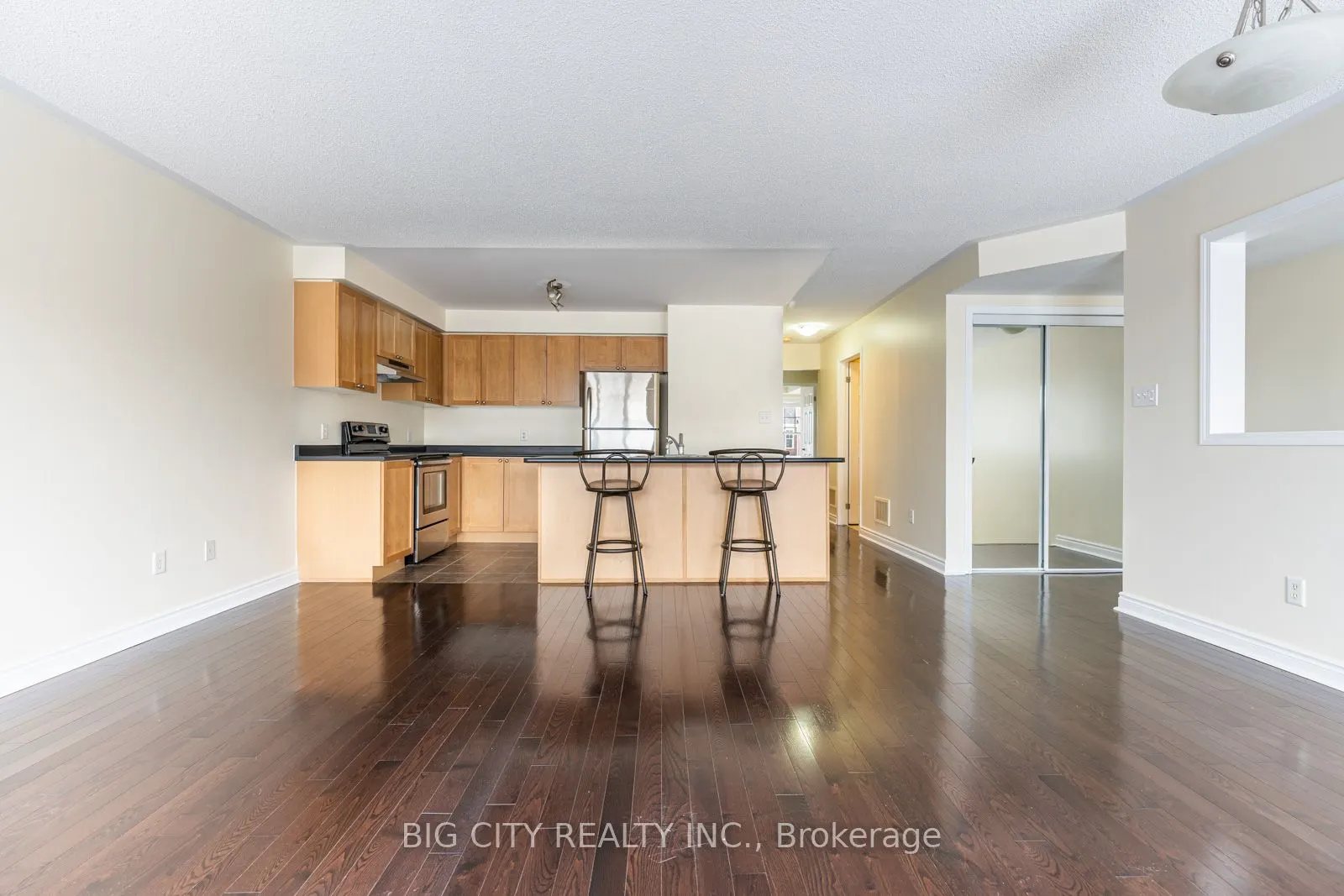 2756 Bur Oak Avenue, #1