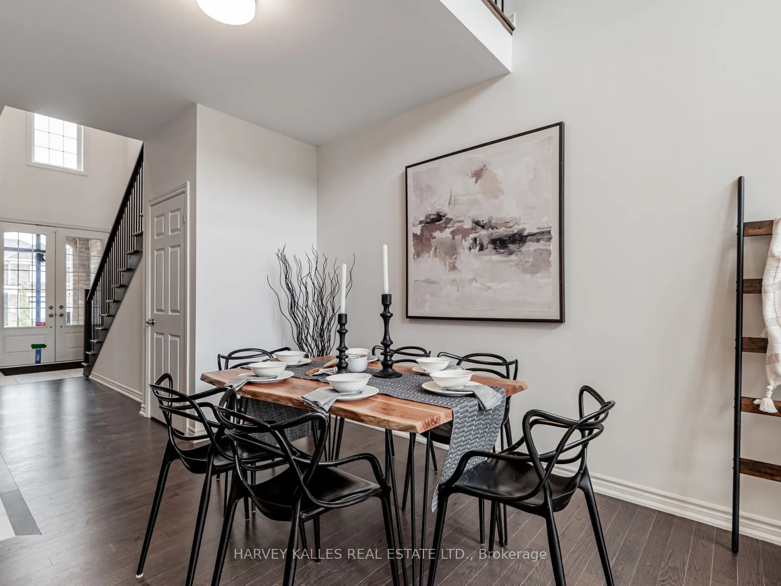 10 Bayberry Drive N