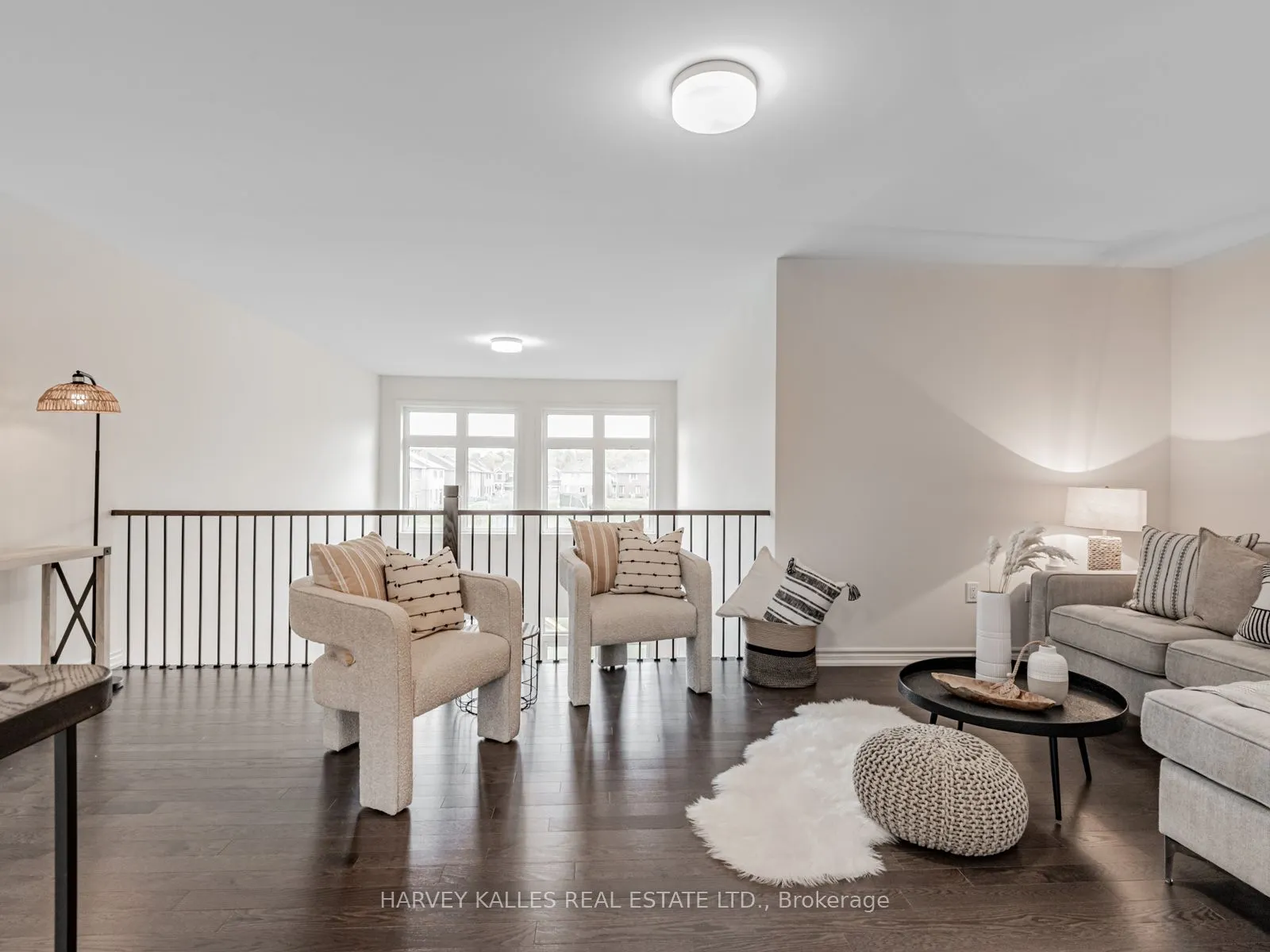 10 Bayberry Drive N