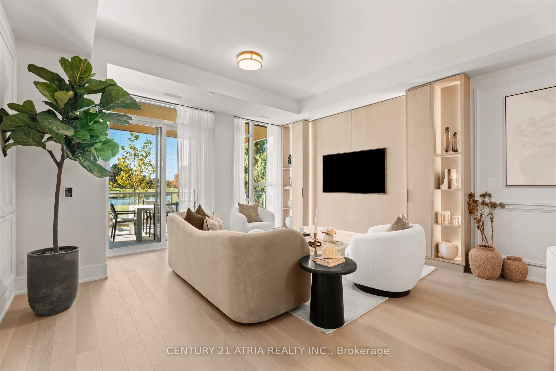 399 Royal Orchard Boulevard, #103