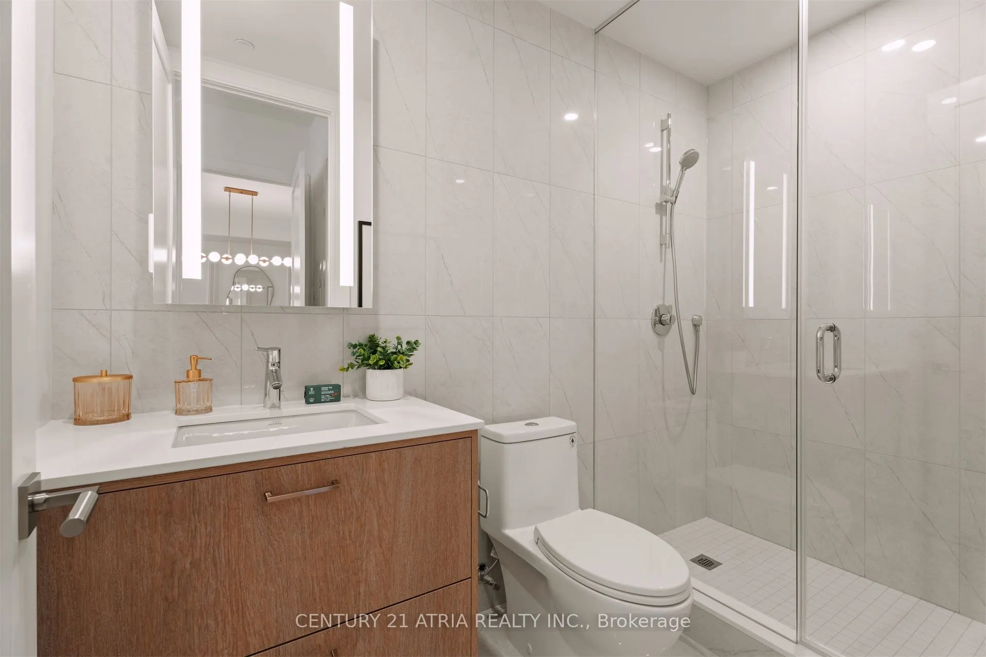 399 Royal Orchard Boulevard, #103