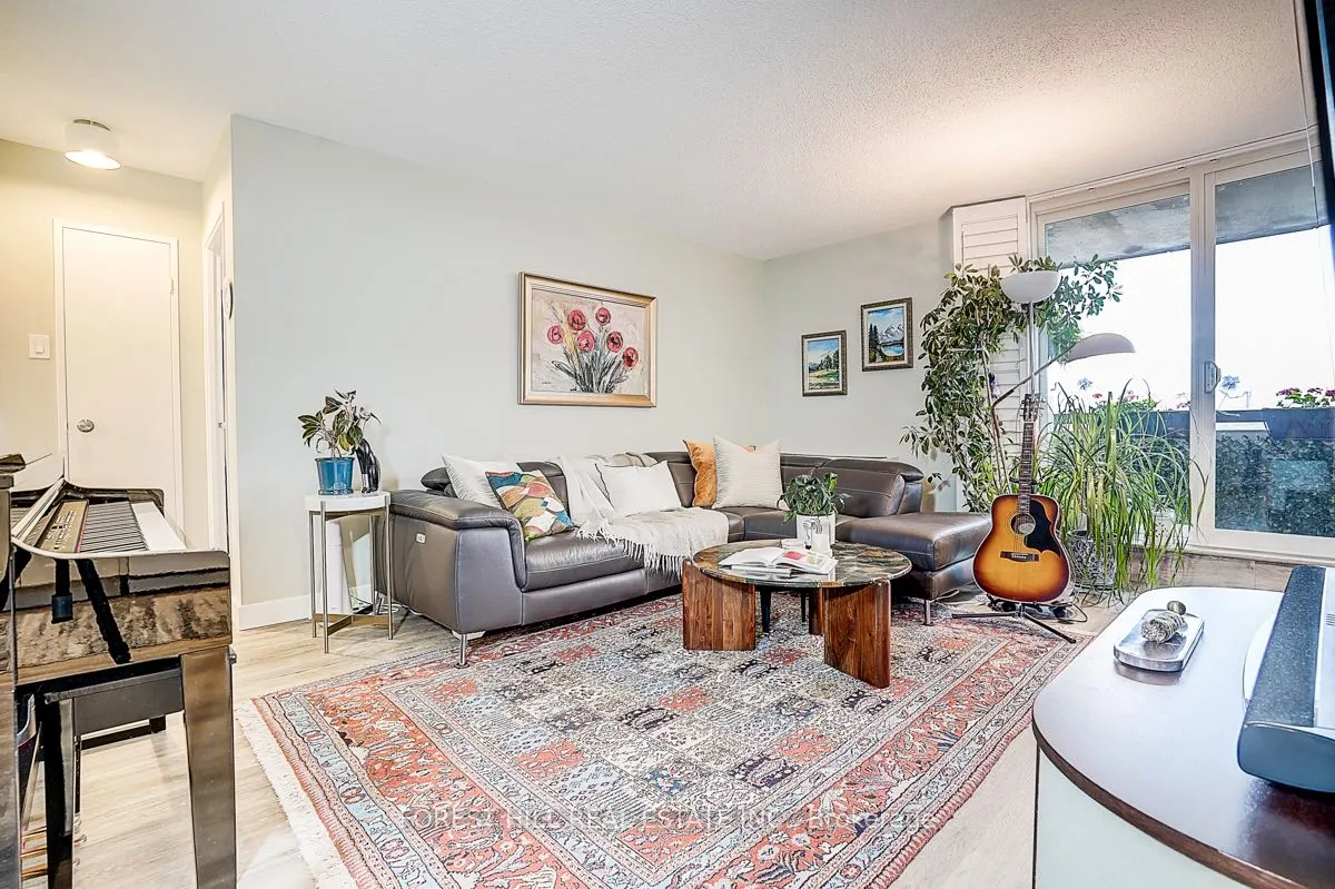 40 William Roe Boulevard, #706