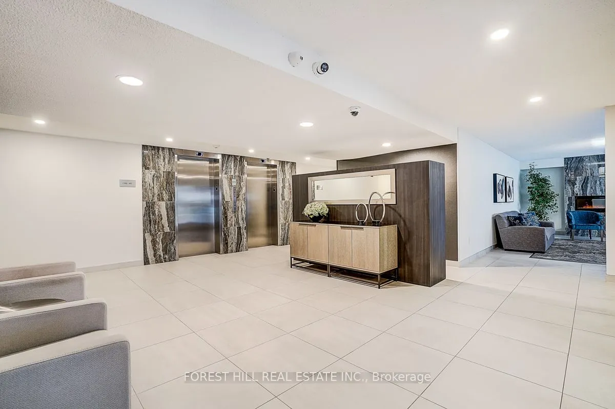 40 William Roe Boulevard, #706