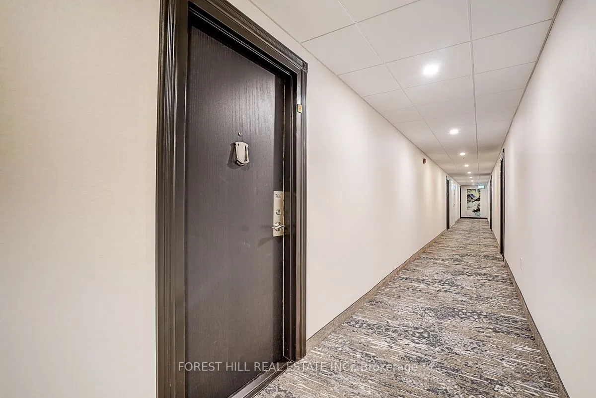 40 William Roe Boulevard, #706