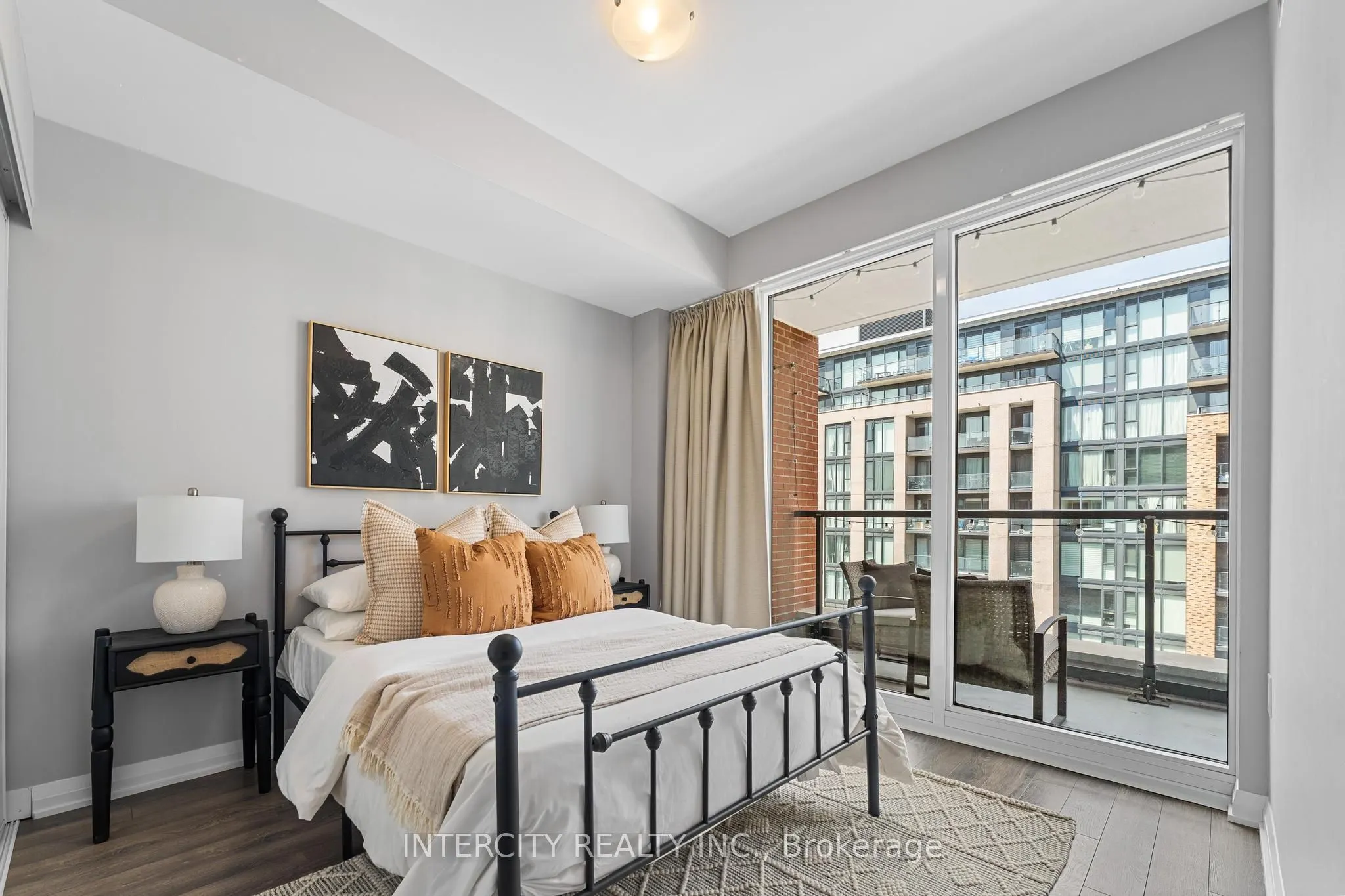 99 Eagle Rock Way, #627