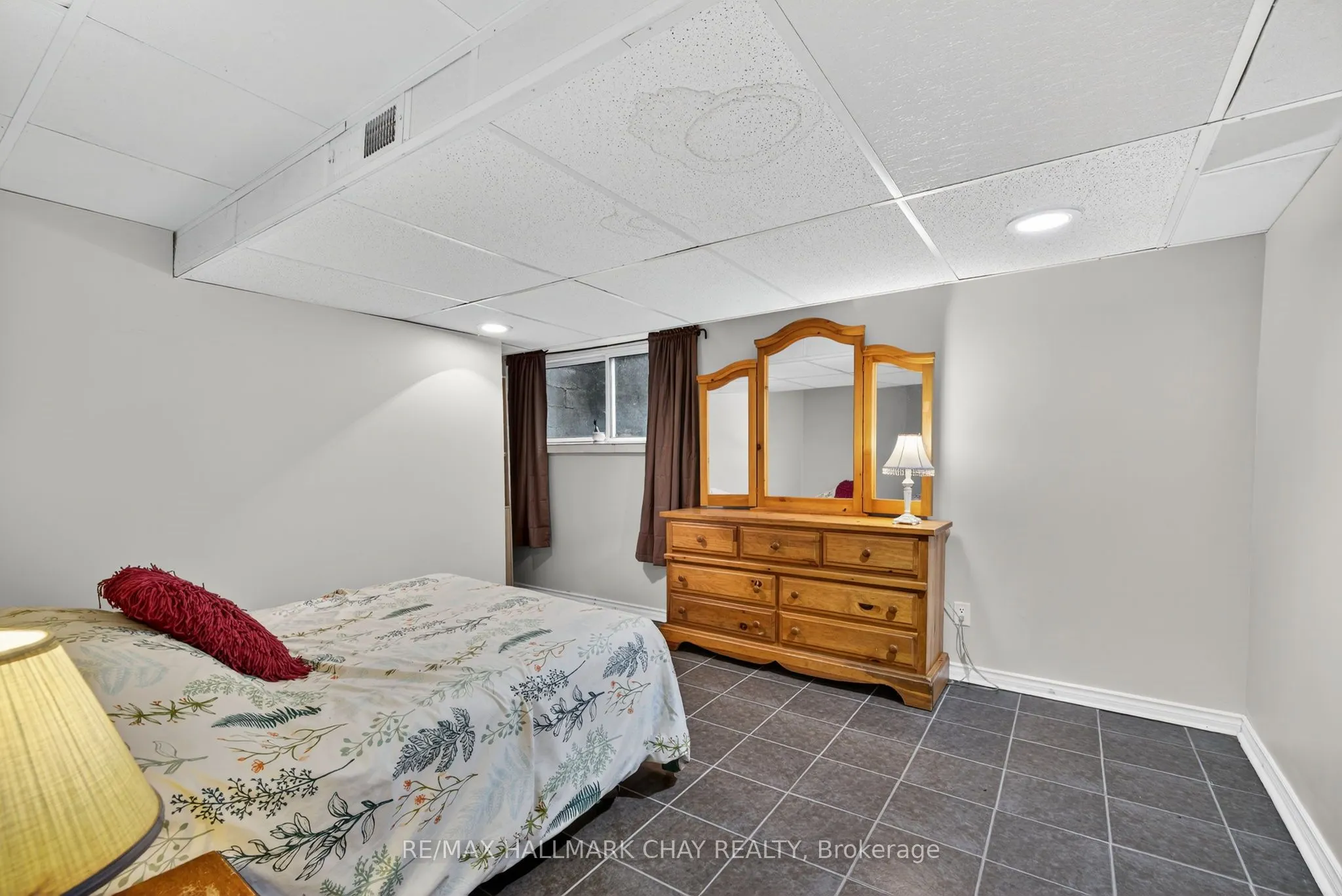 39 Highfield Crescent