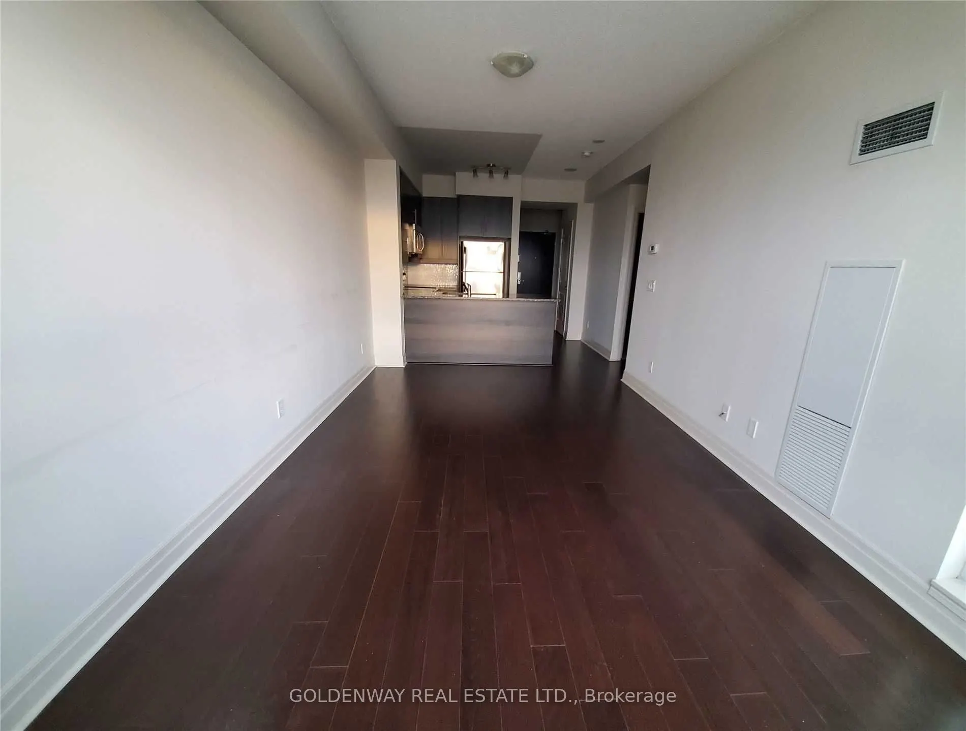 8110 Birchmount Road, #806