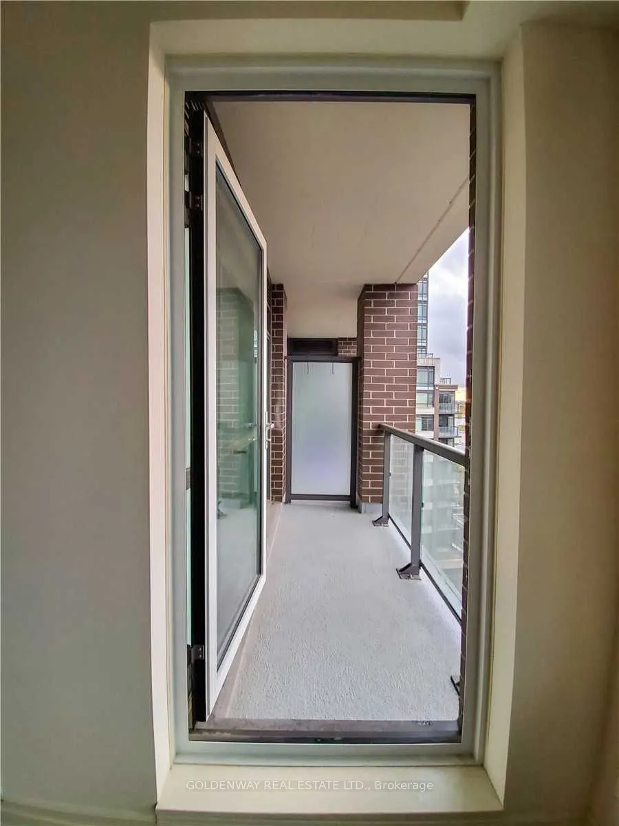 8110 Birchmount Road, #806