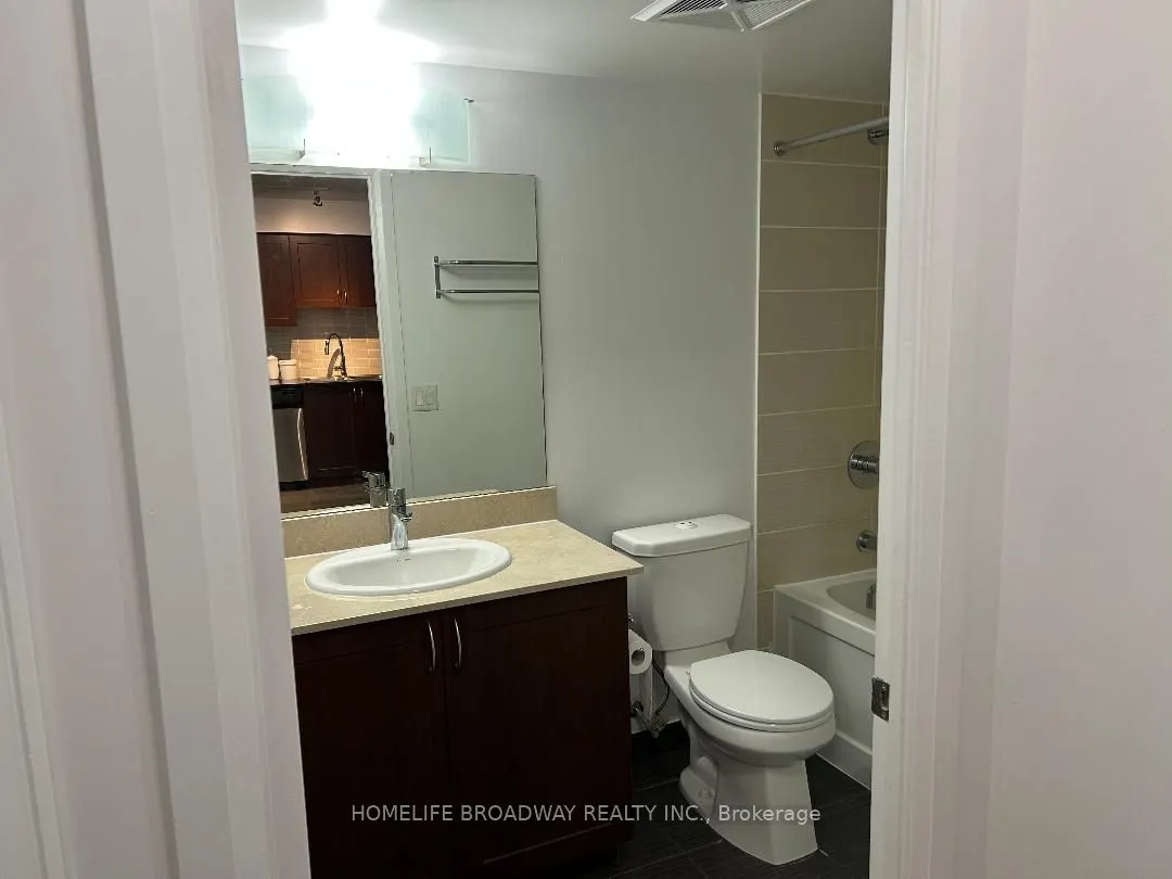 376 Highway 7 E, #511