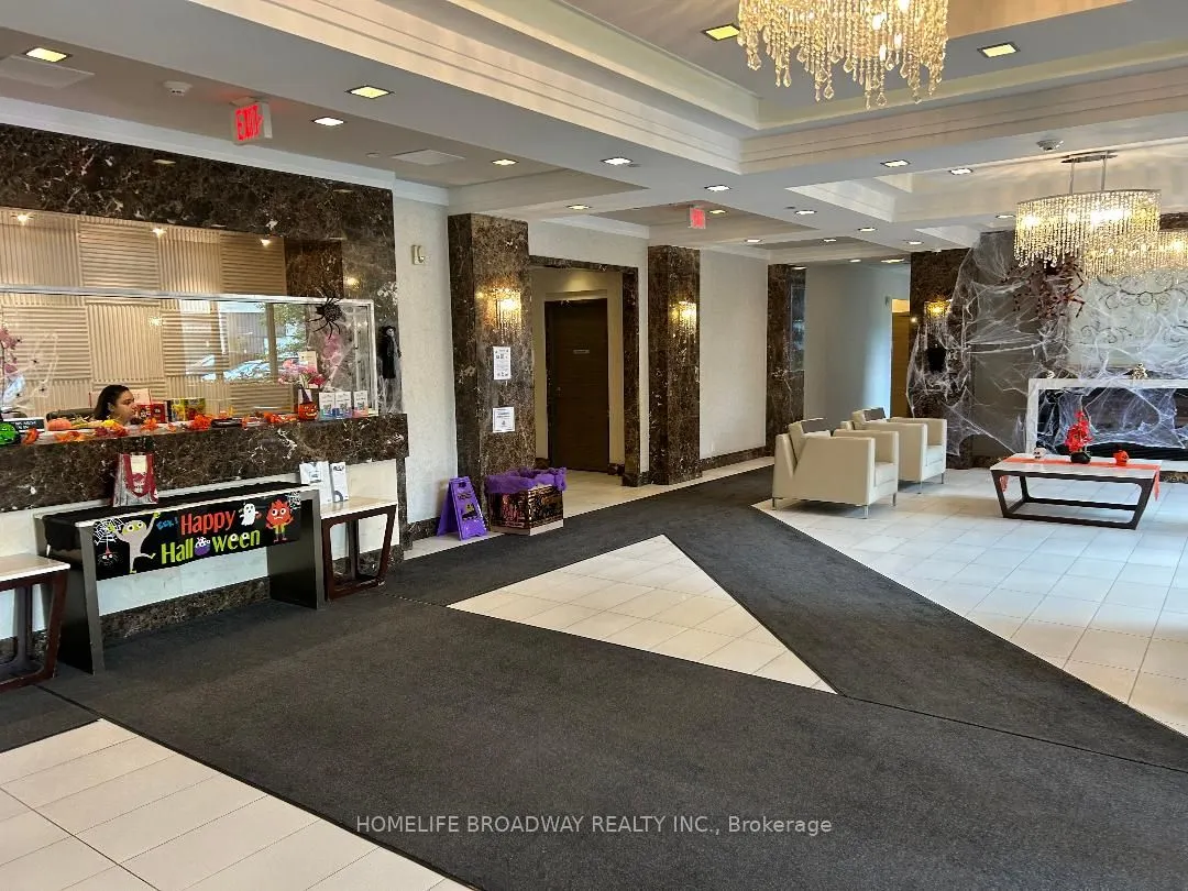 376 Highway 7 E, #511