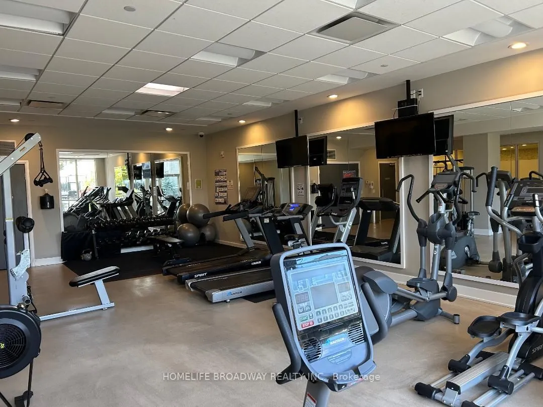 376 Highway 7 E, #511