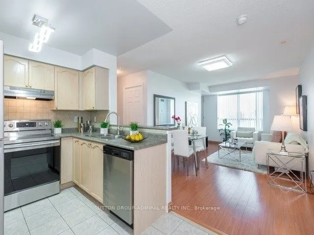 39 Oneida Crescent, #1015