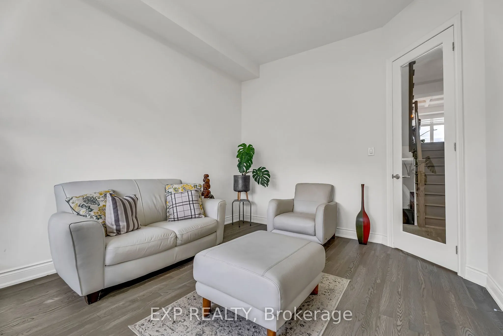 9548 Weston Road
