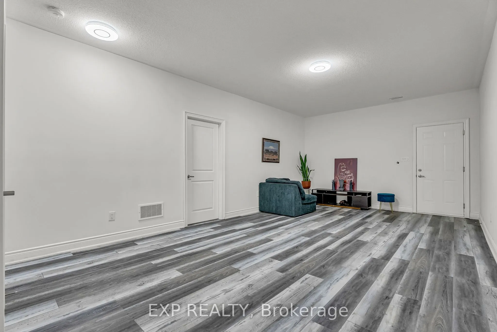 9548 Weston Road