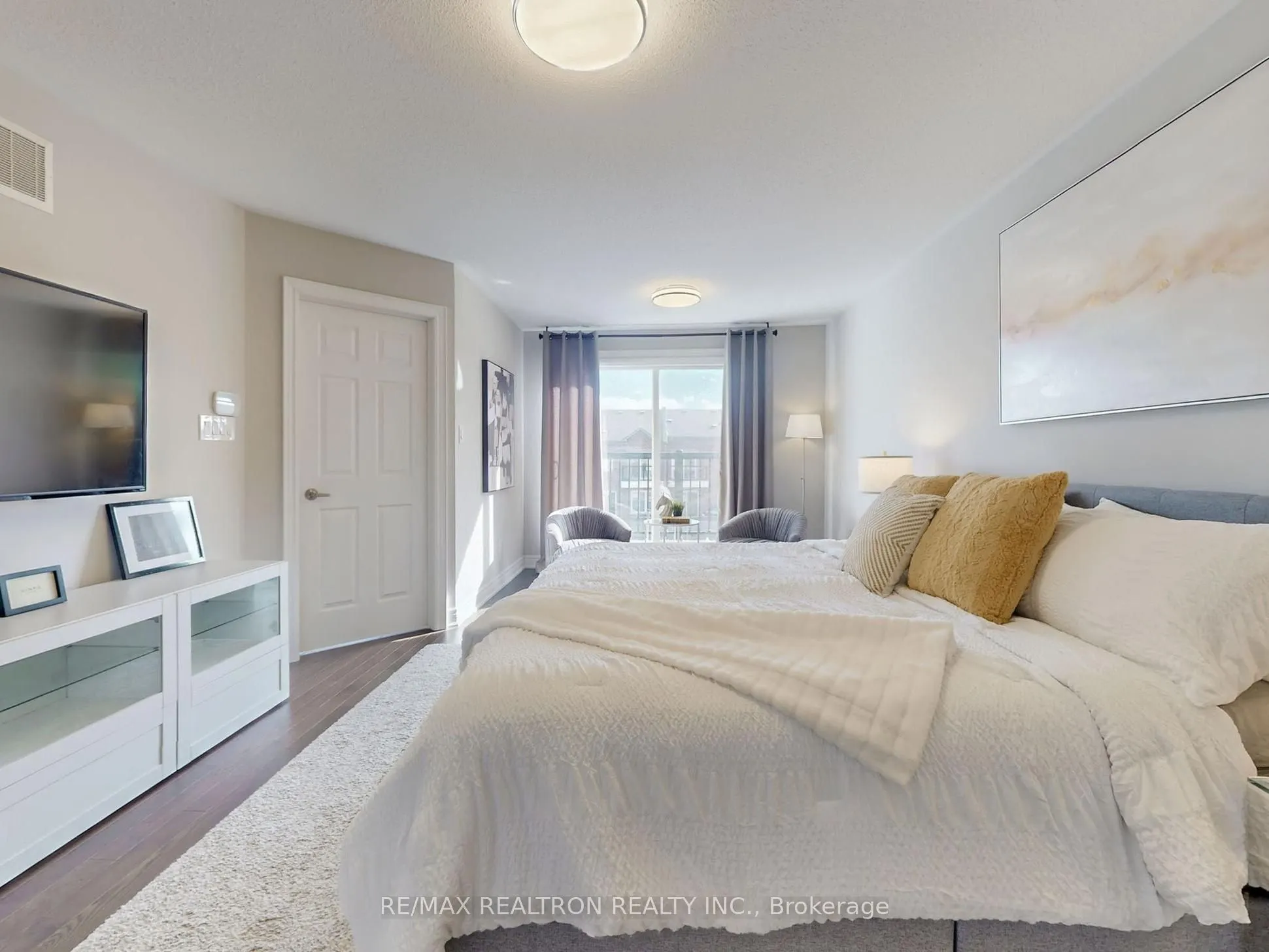 25 Walter Scott Crescent