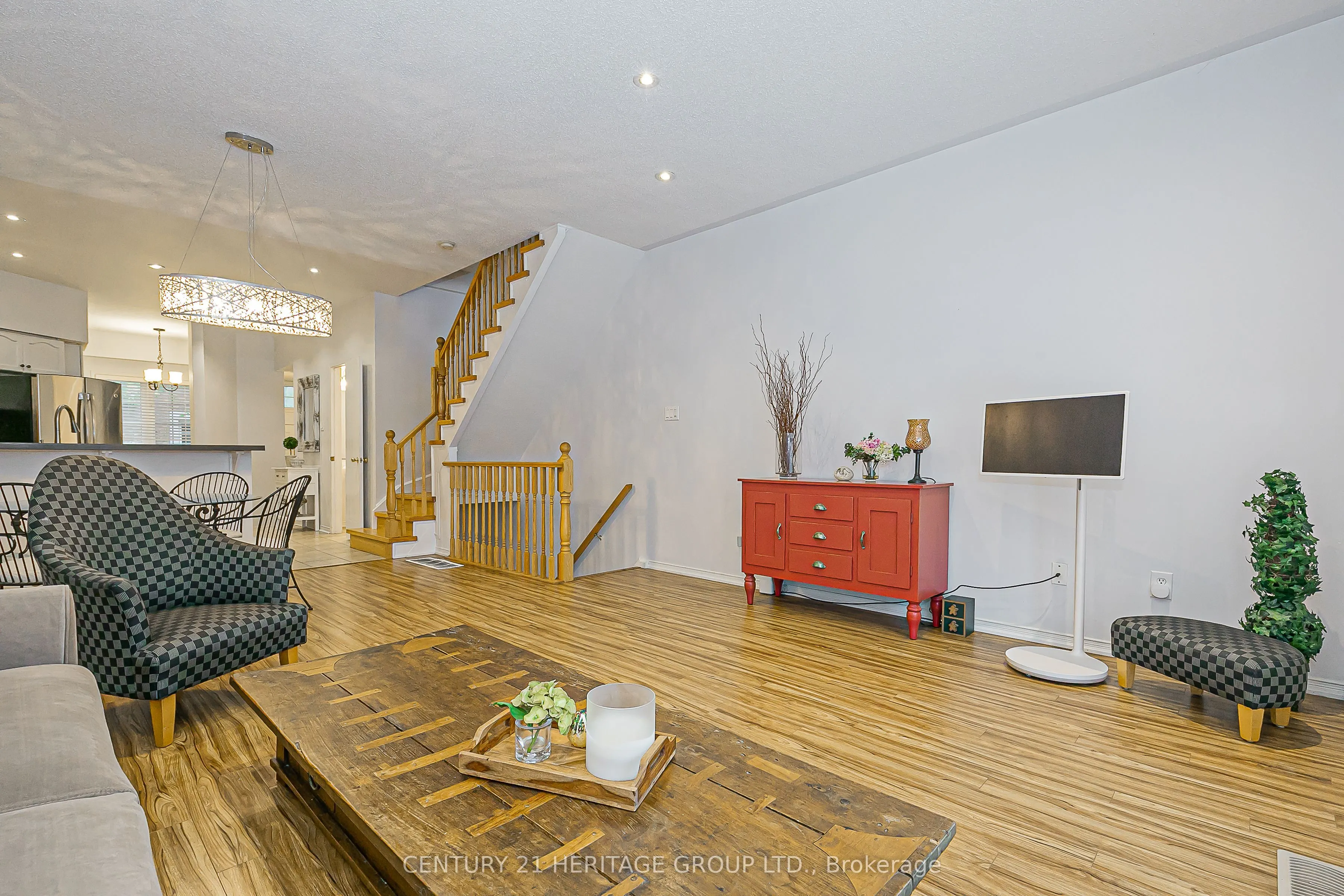 23 Observatory Lane, #66